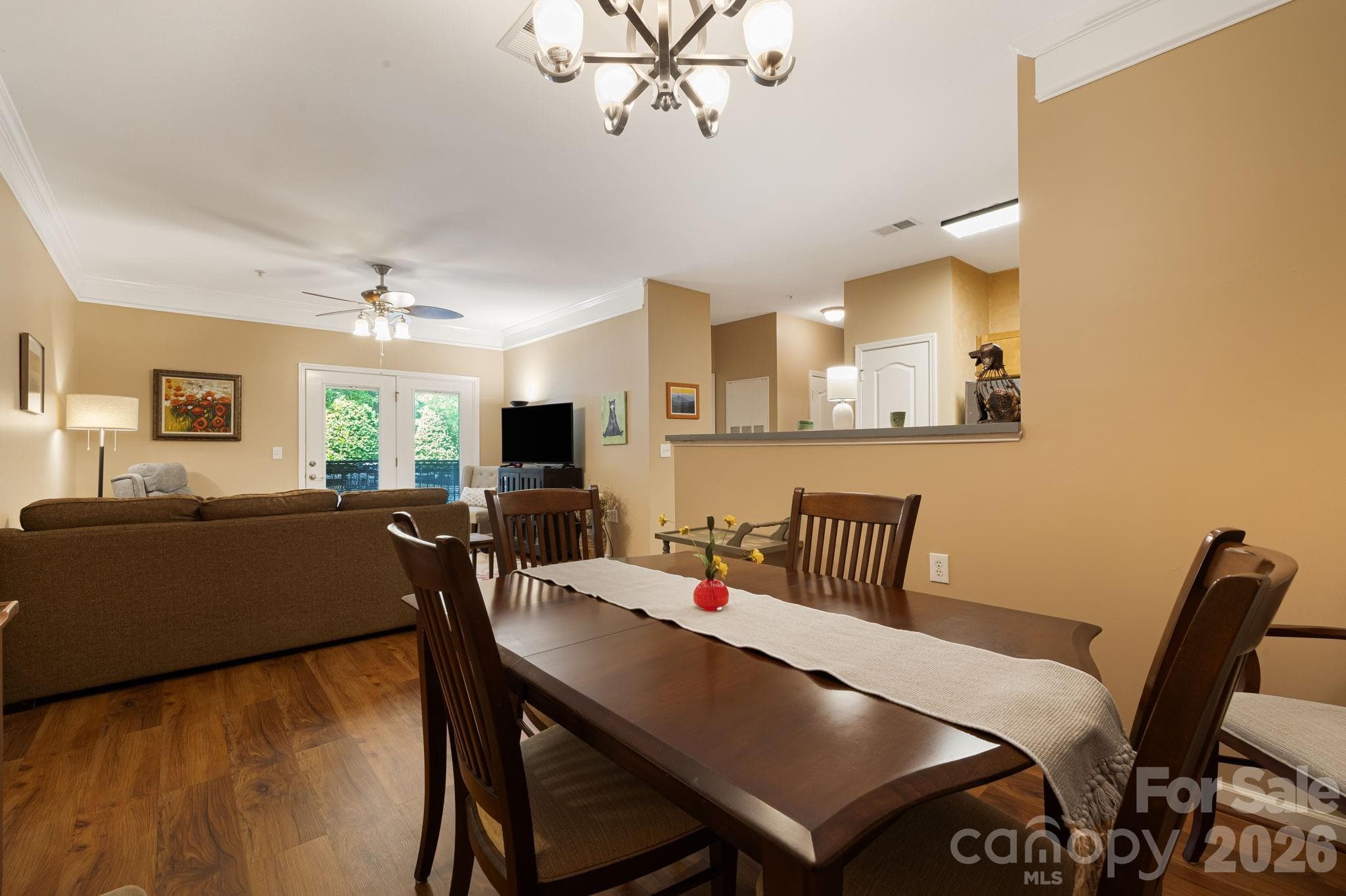 Dining area / great room - Asheville
