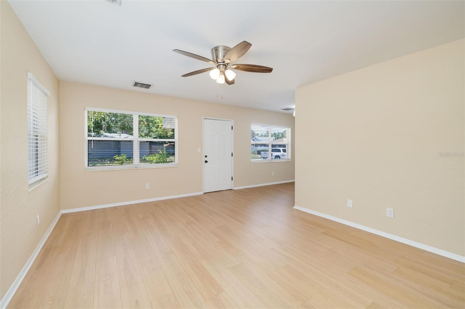 Living Room - 808 26TH ST W, BRADENTON