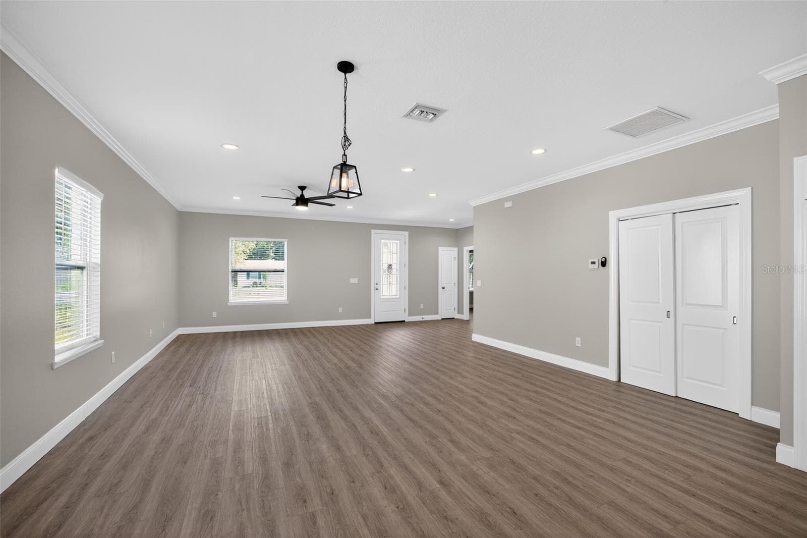 Single Family Residence at 7977 49TH AVE N, ST PETERSBURG, photo 5 of 30