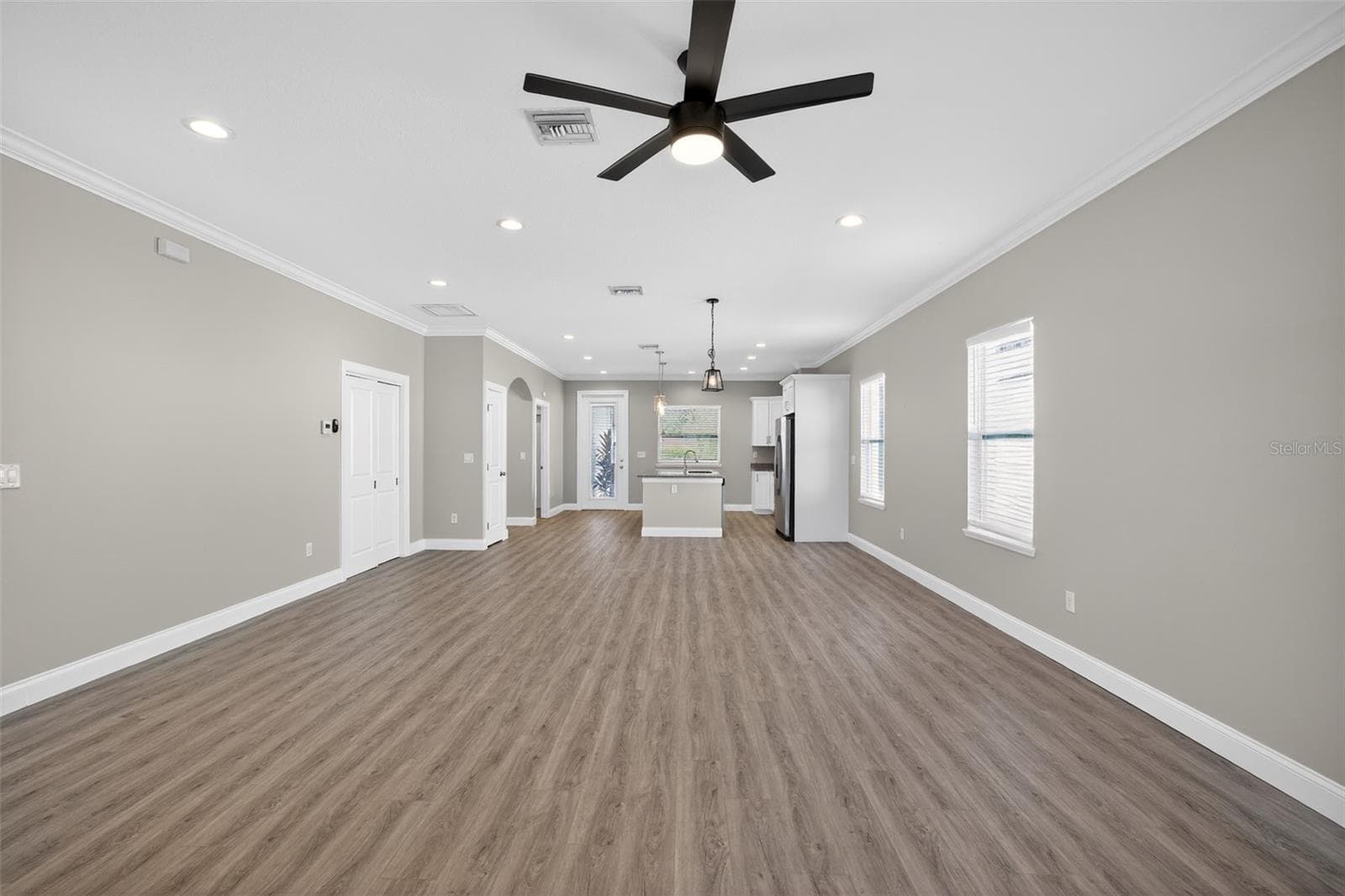 Single Family Residence at 7977 49TH AVE N, ST PETERSBURG, photo 7 of 30