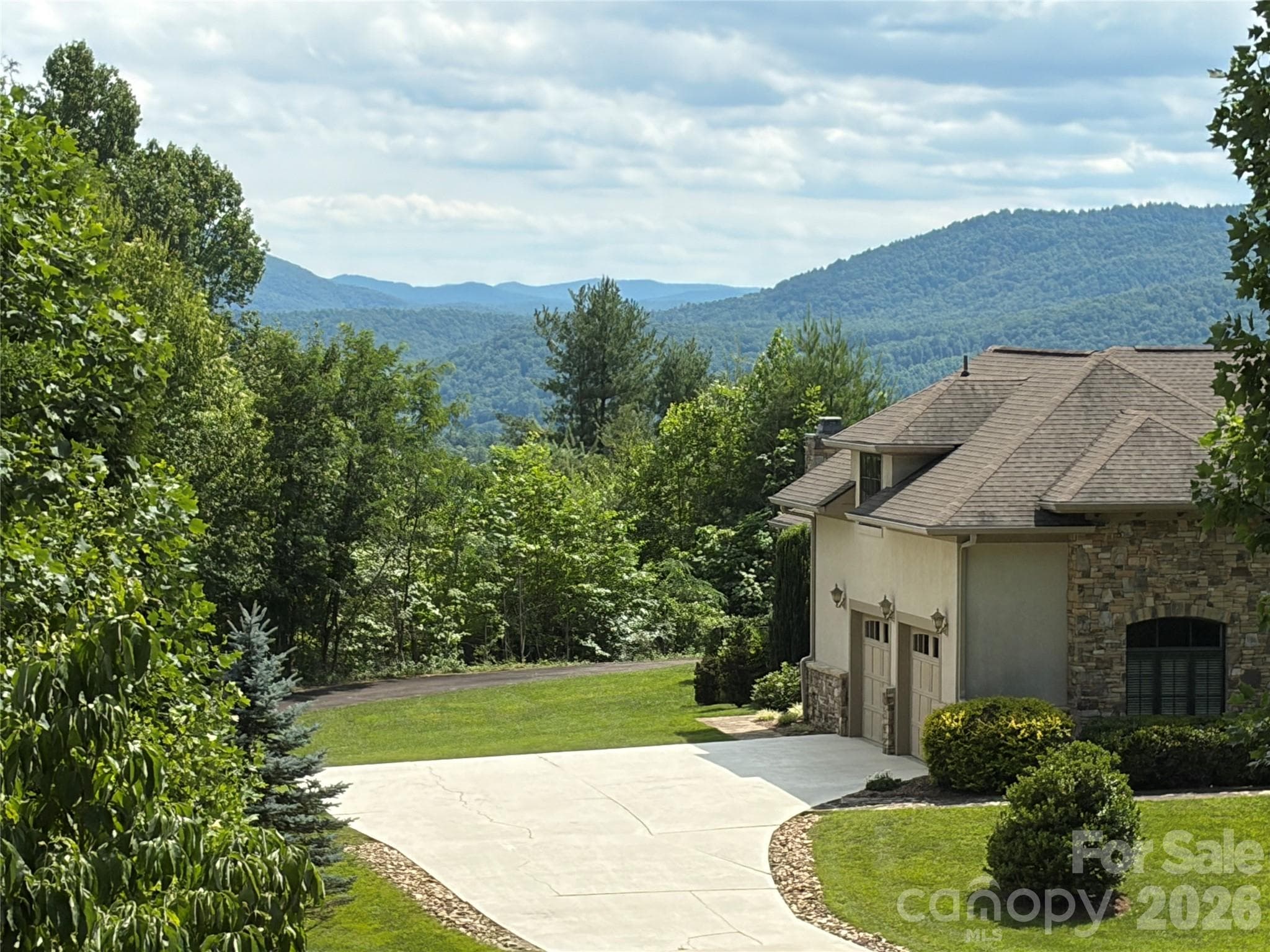 Majestic mountain views - Hendersonville