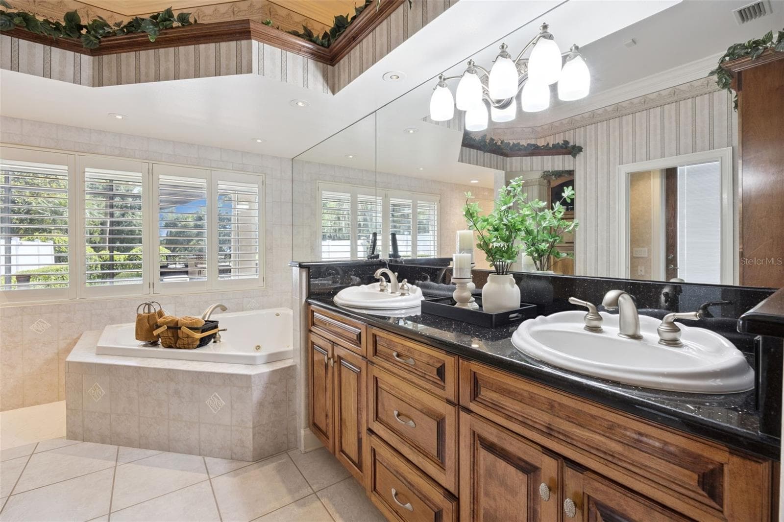 Single Family Residence at 605 OLD MOUNT DORA RD, EUSTIS, photo 23 of 57
