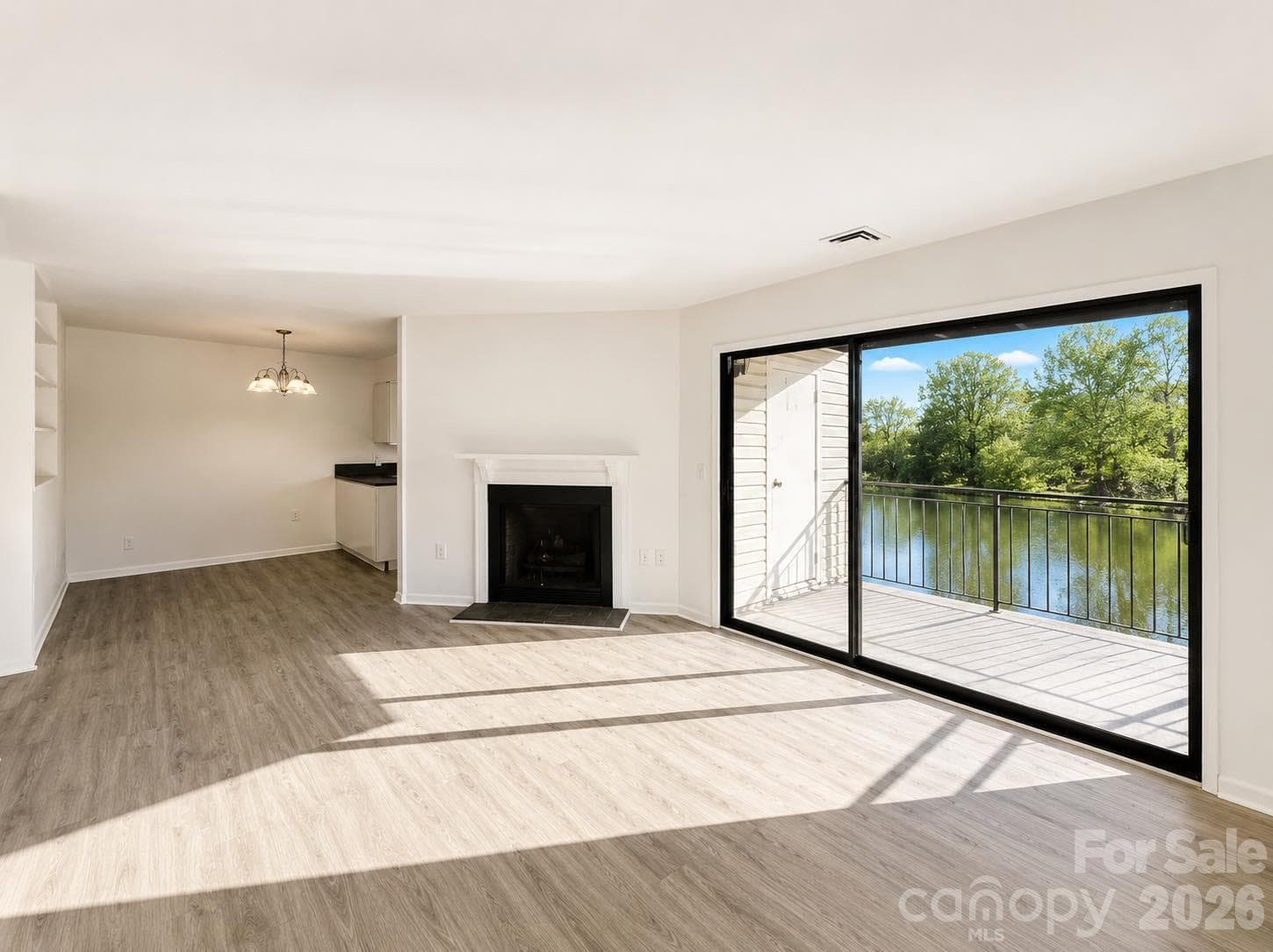 Condominium at Charlotte, photo 2 of 12