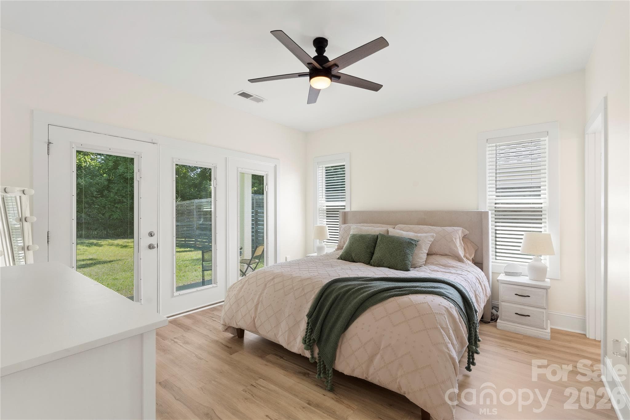 Single Family Residence at 1613 Newcastle Street, Charlotte, photo 21 of 46