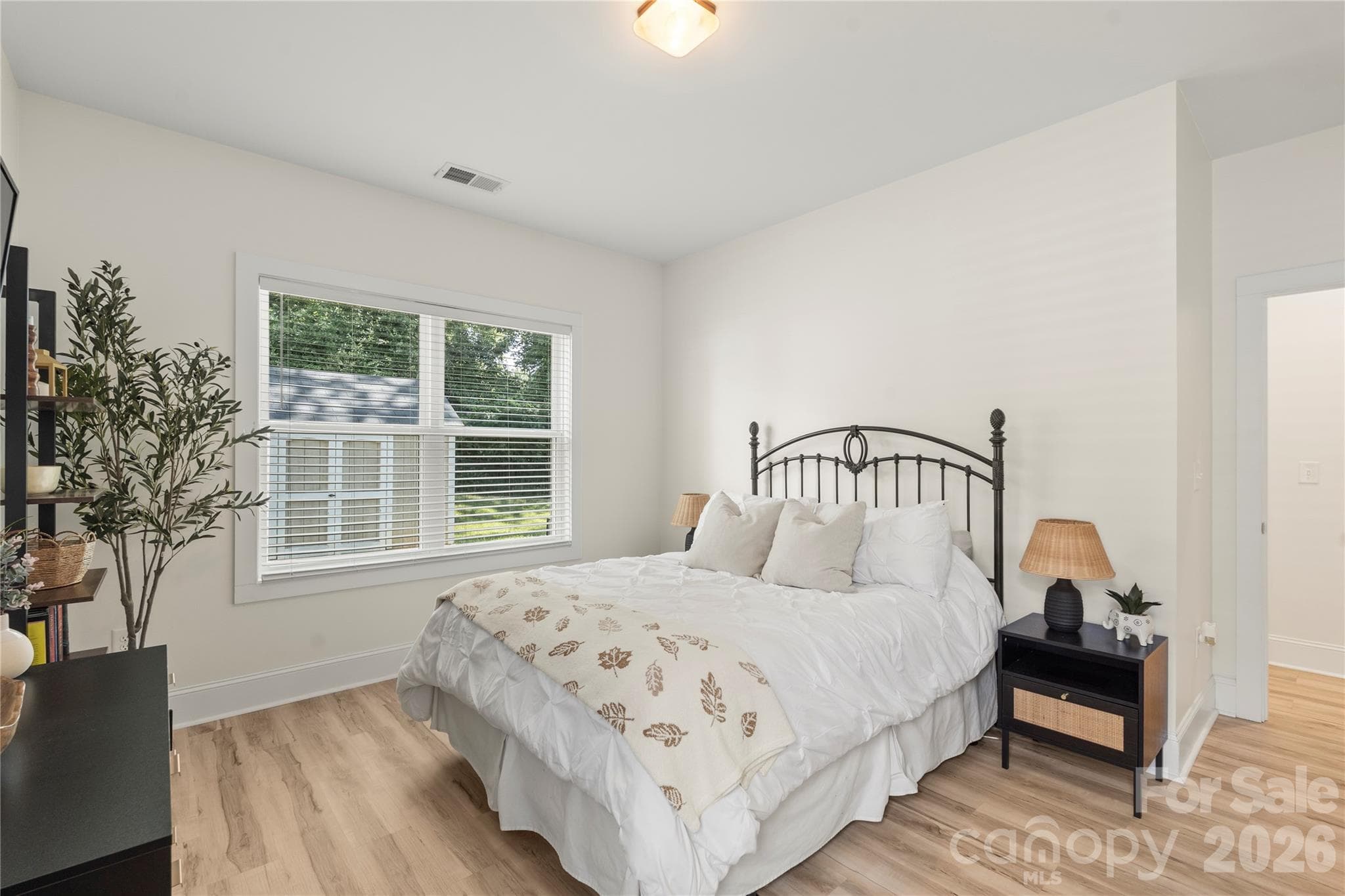 Single Family Residence at 1613 Newcastle Street, Charlotte, photo 29 of 46