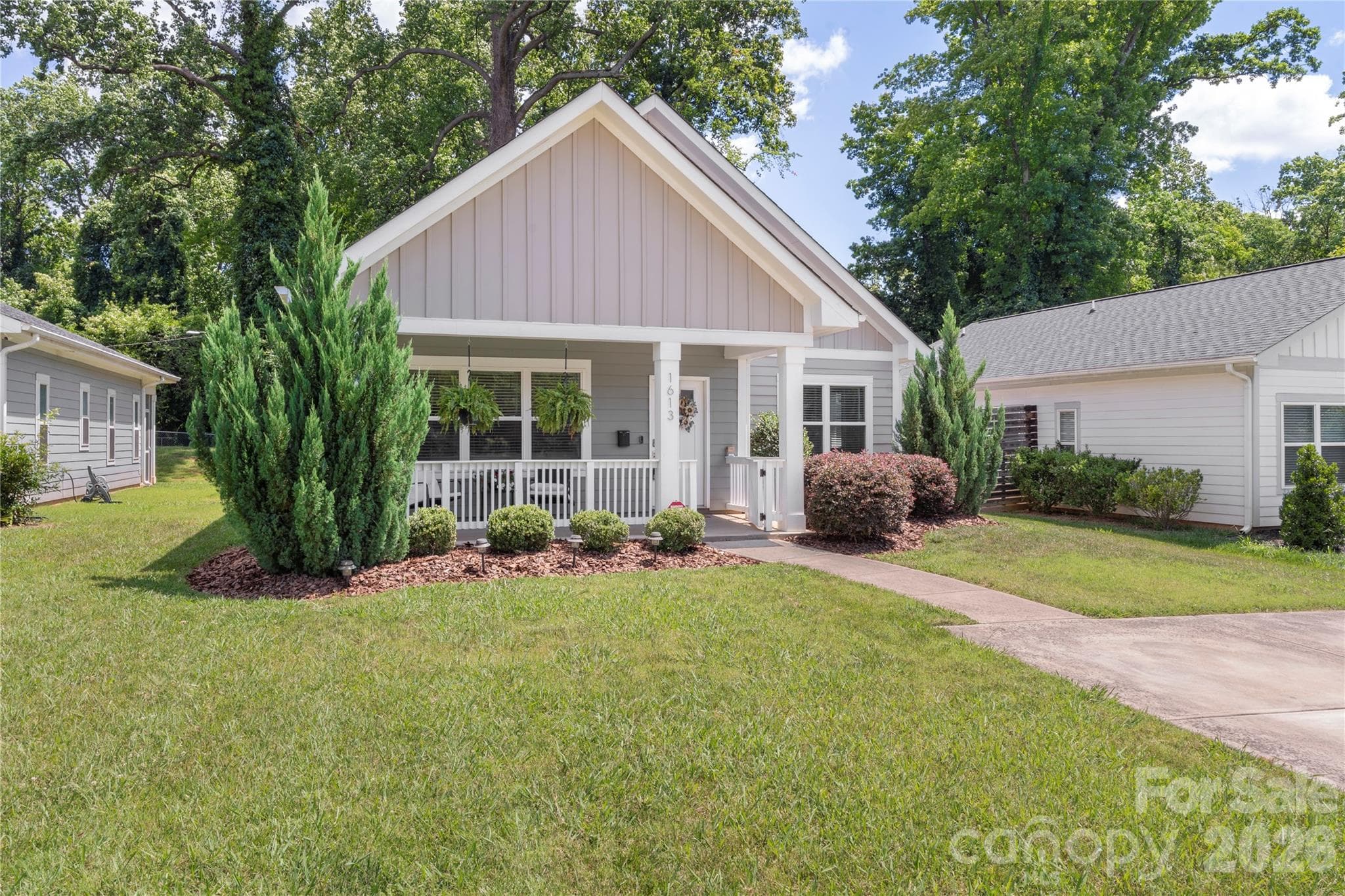 Single Family Residence at 1613 Newcastle Street, Charlotte, photo 40 of 46