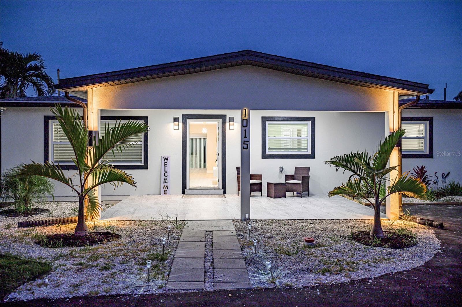 Single Family Residence at 1015 BOCA CIEGA ISLE DR, ST PETE BEACH, photo 2 of 51