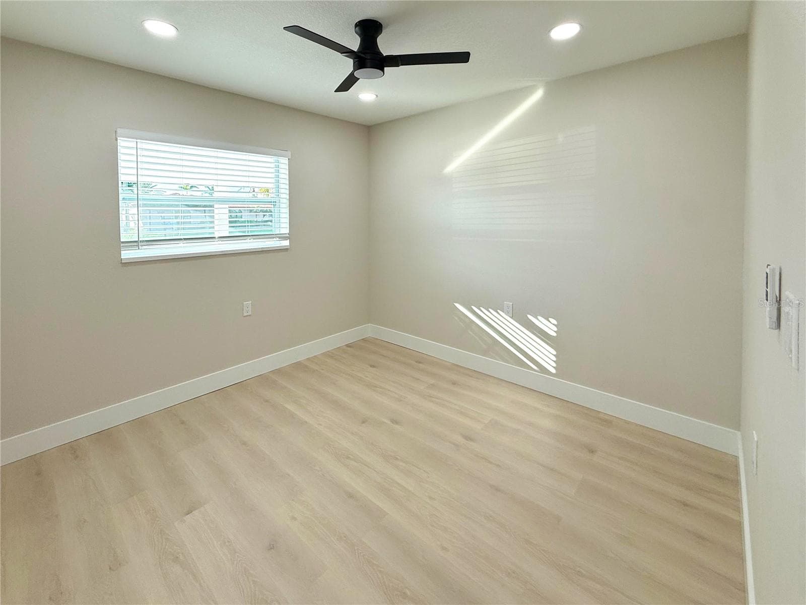 Single Family Residence at 1015 BOCA CIEGA ISLE DR, ST PETE BEACH, photo 20 of 51