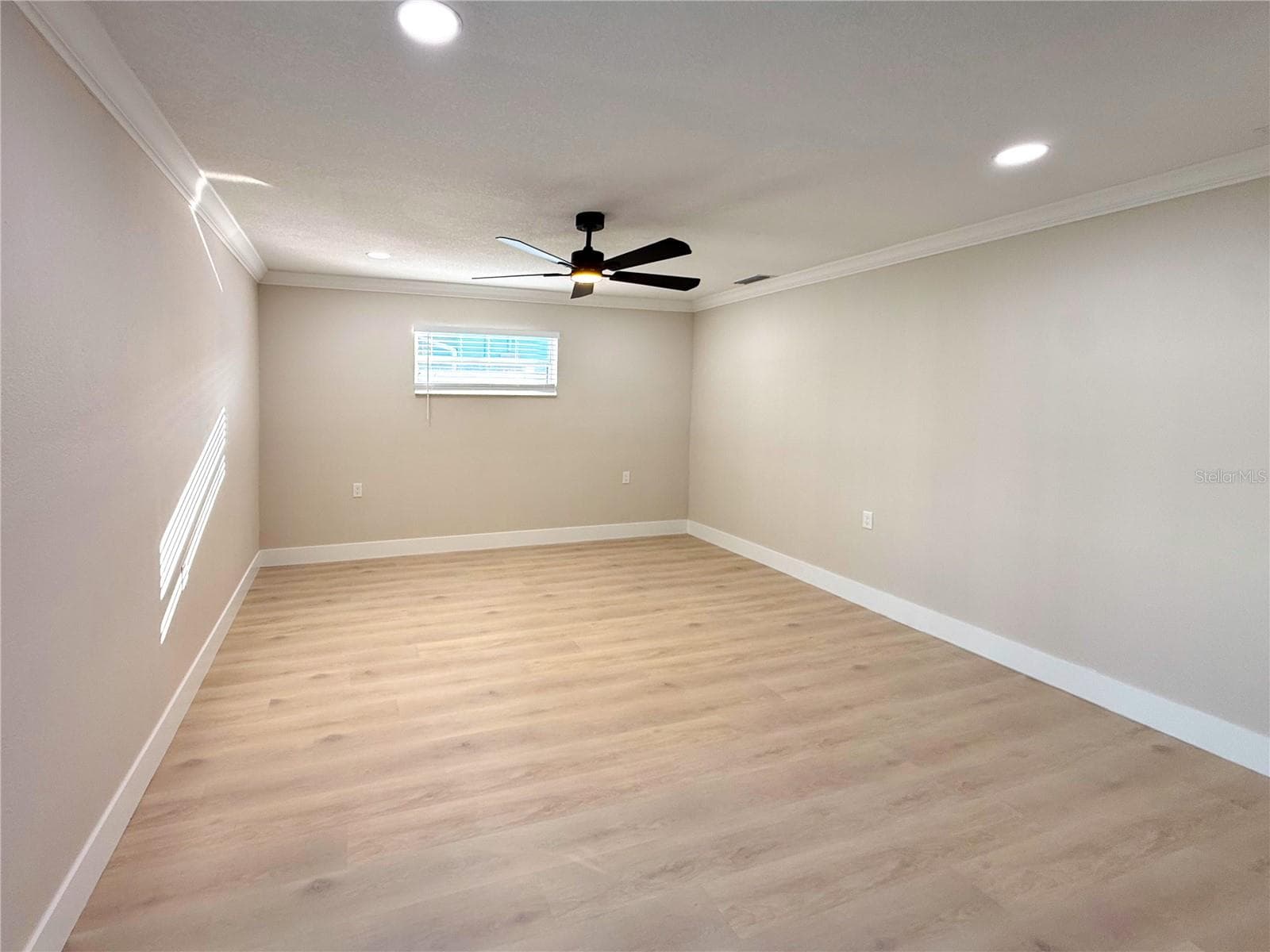 Single Family Residence at 1015 BOCA CIEGA ISLE DR, ST PETE BEACH, photo 25 of 51