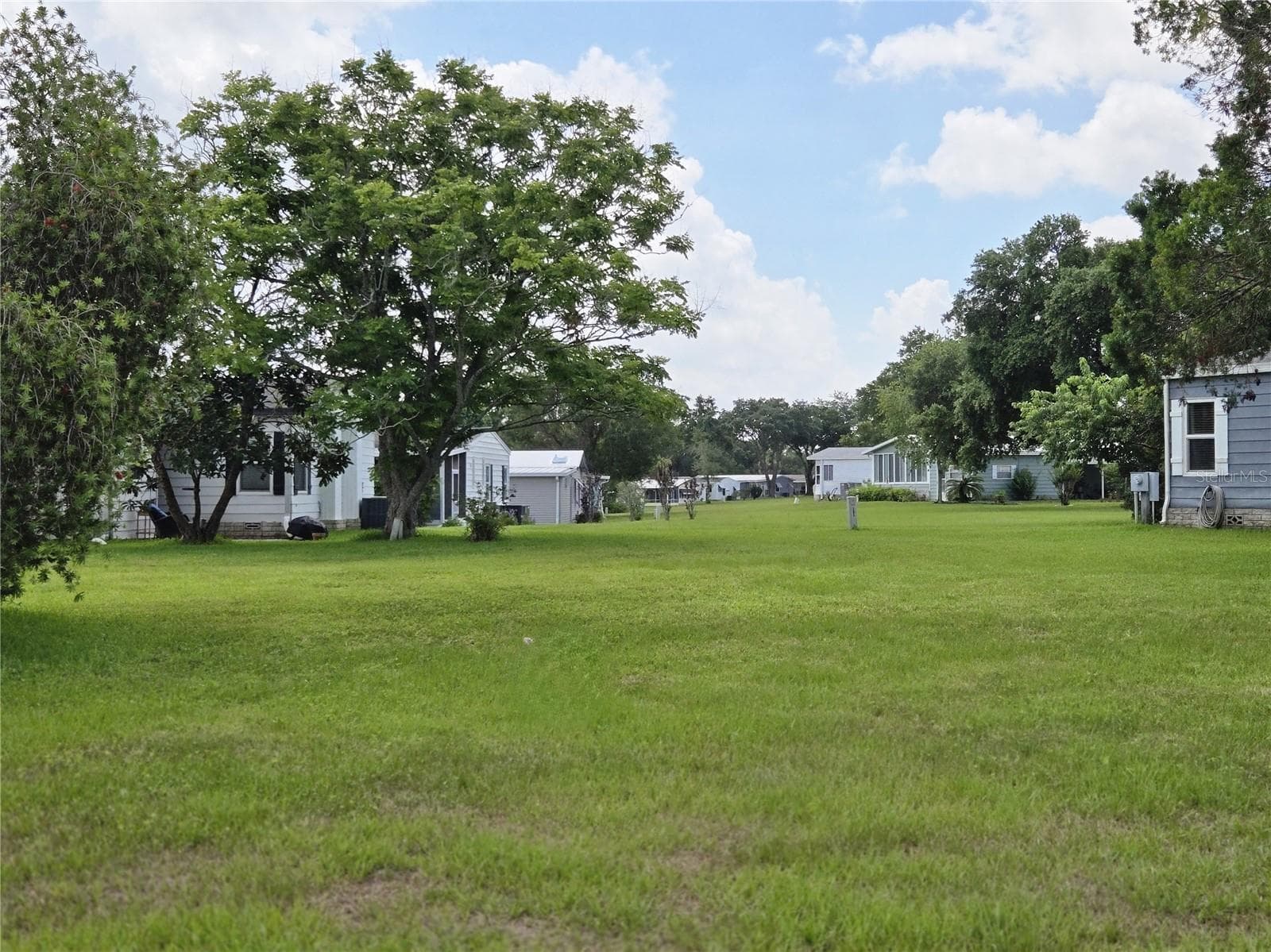 2557 AMYRIS CT #613