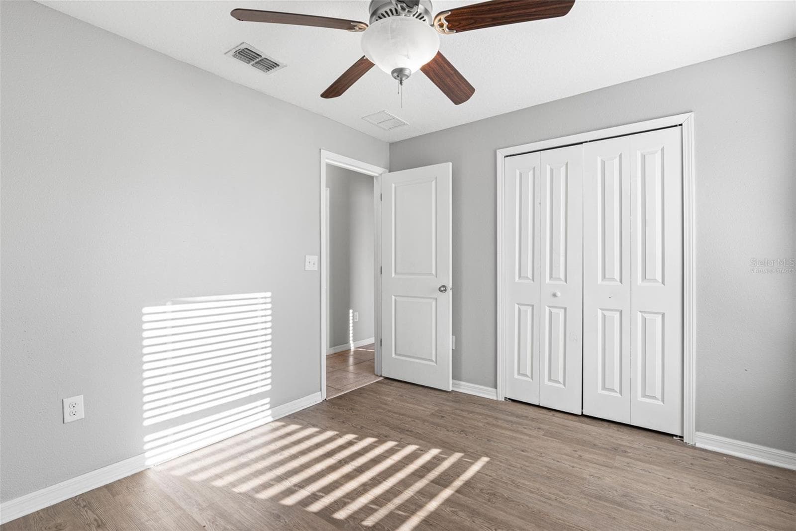 Virtually staged to demonstrate the room’s size and potential furniture arrangement. - 6810 TRENT CREEK DR, SUN CITY CENTER