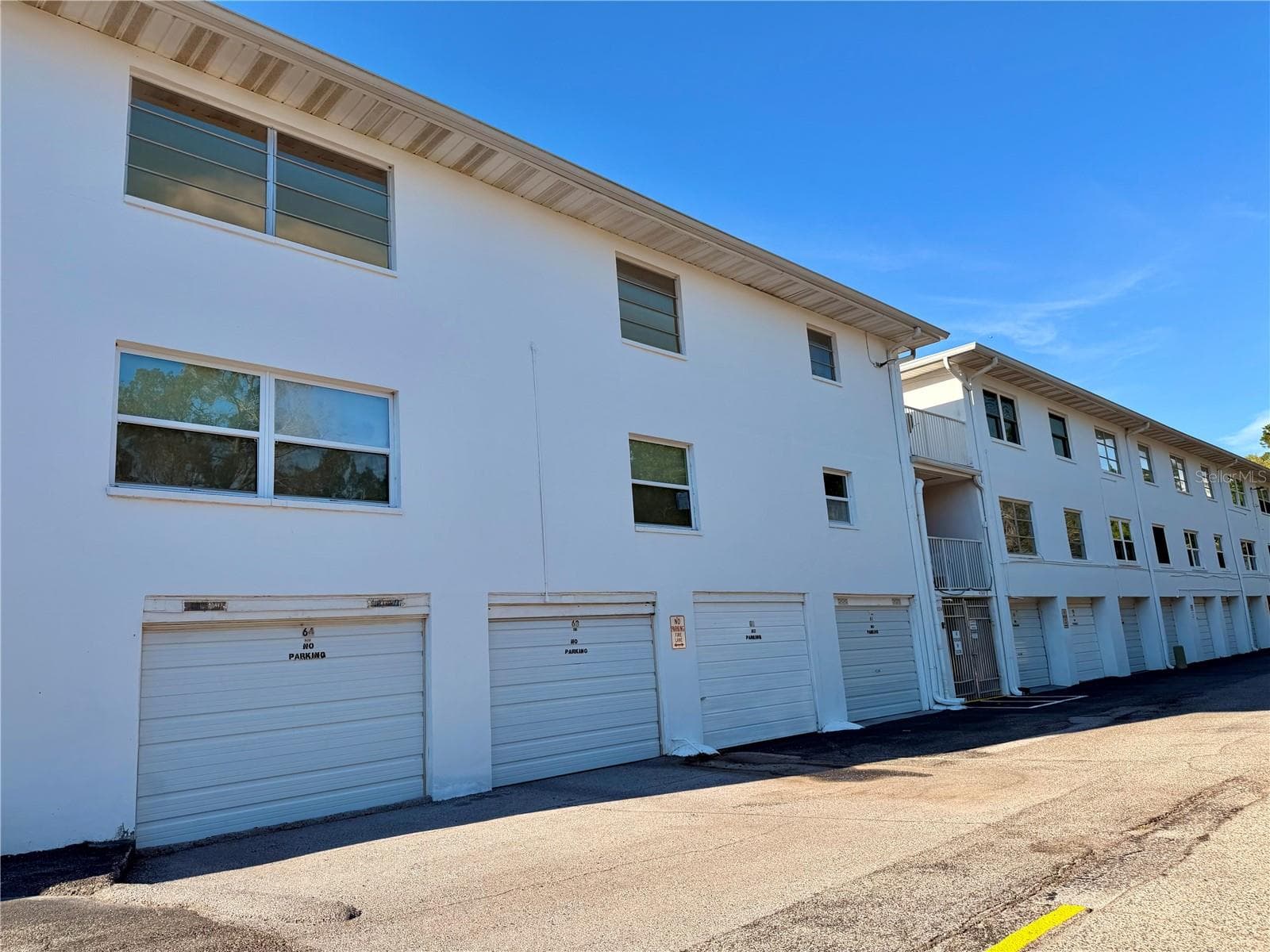 1 Parking Garage - 4746 AZALEA DR #213, NEW PORT RICHEY