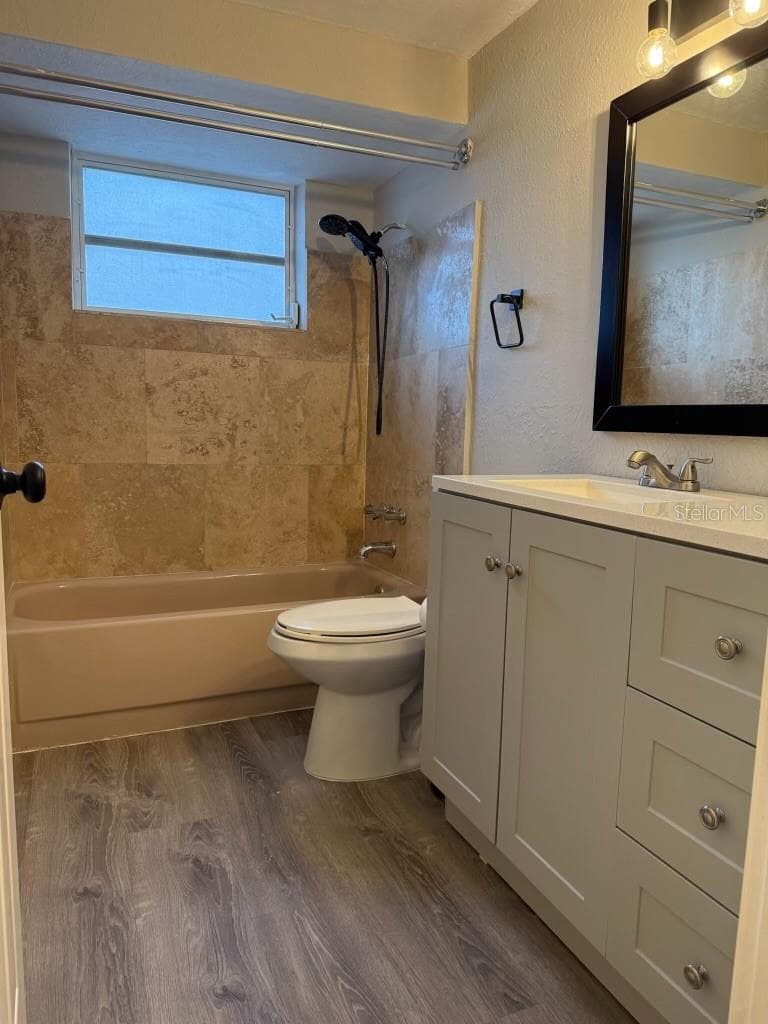Single Family Residence at 3507 LANDALE DR, HOLIDAY, photo 15 of 19
