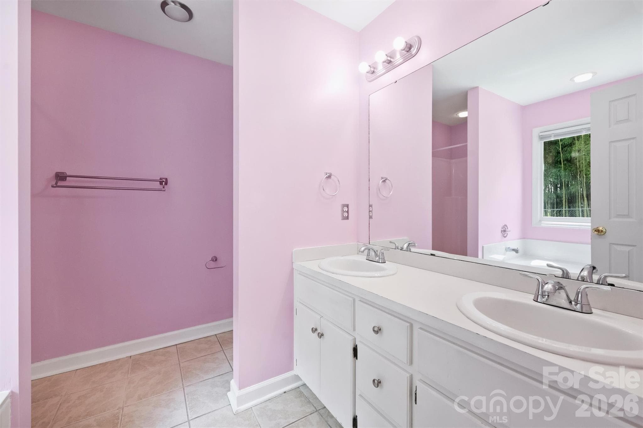 Primary Bath - 1673 Ashridge Road, Rock Hill