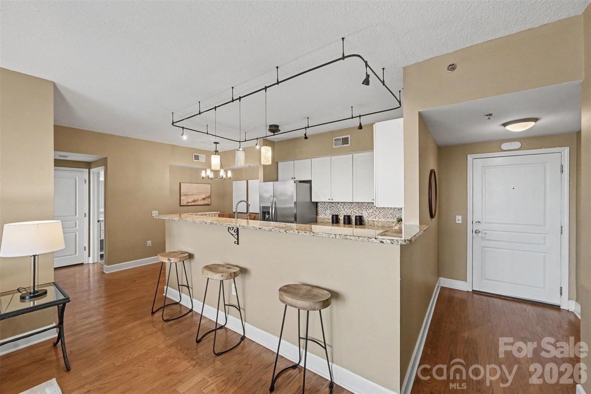 Condominium at 1315 East Boulevard, Charlotte, photo 5 of 27