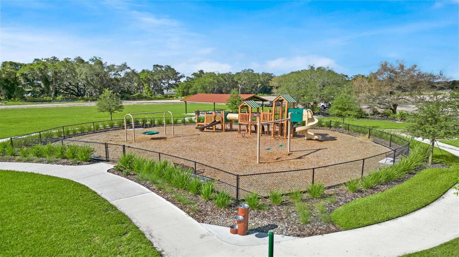 Single Family Residence at 1673 BARBERRY DR, KISSIMMEE, photo 43 of 46