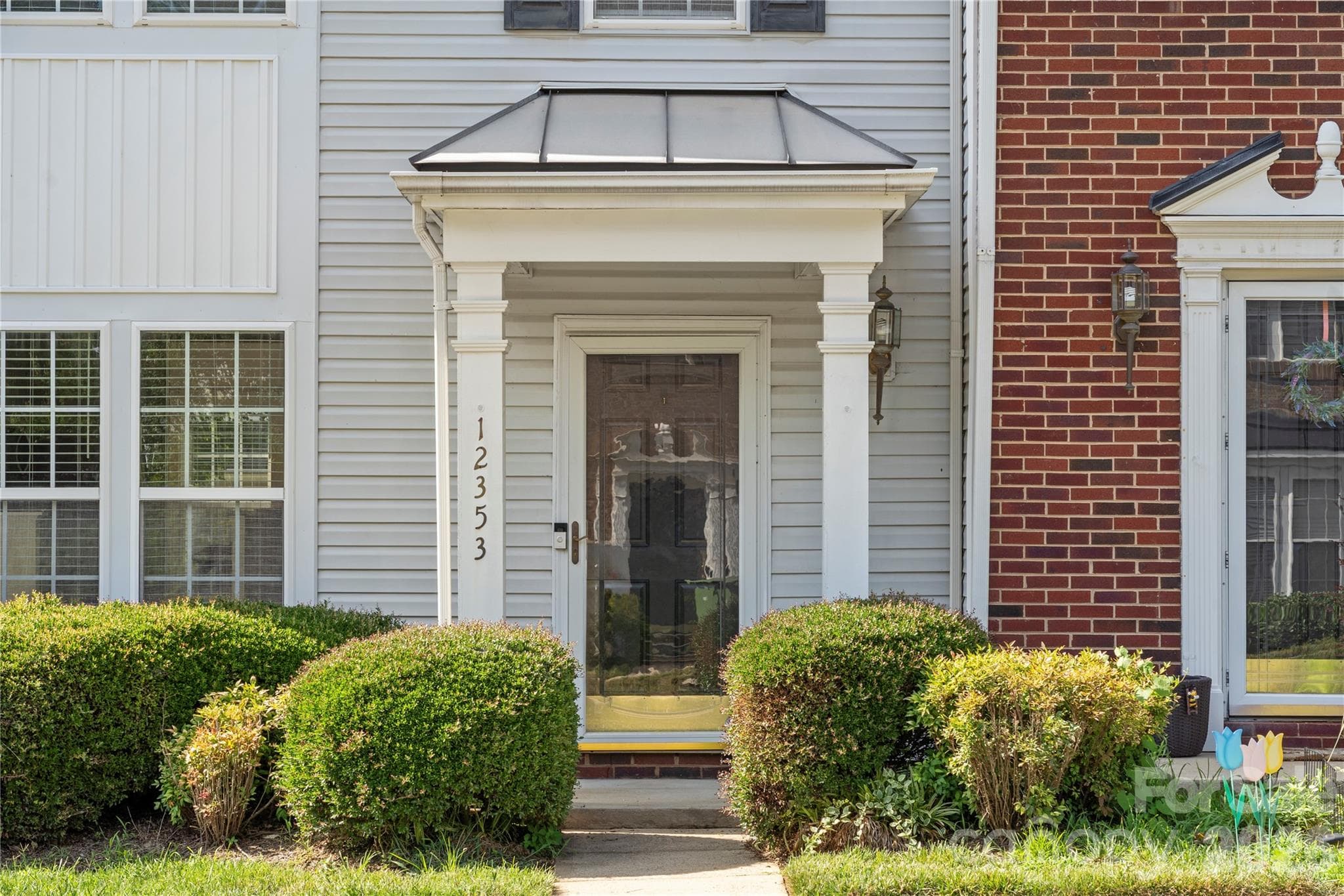 Townhouse at Charlotte, photo 2 of 39