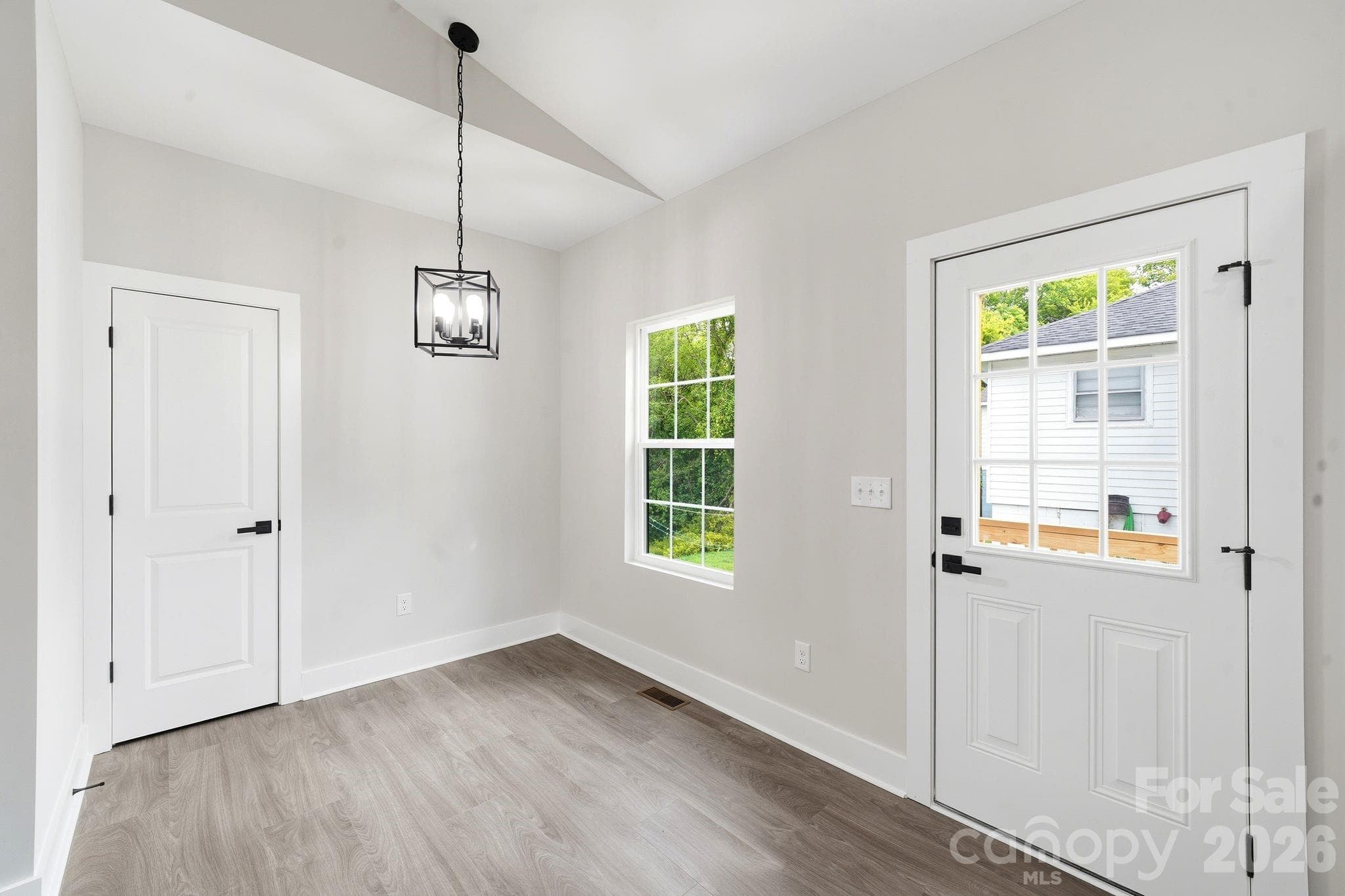 Single Family Residence at 272 Hilltop Avenue SW, Concord, photo 10 of 27
