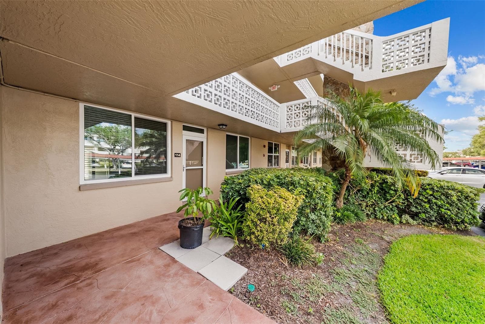 Condominium at 5095 BAY ST NE #114, ST PETERSBURG, photo 5 of 38