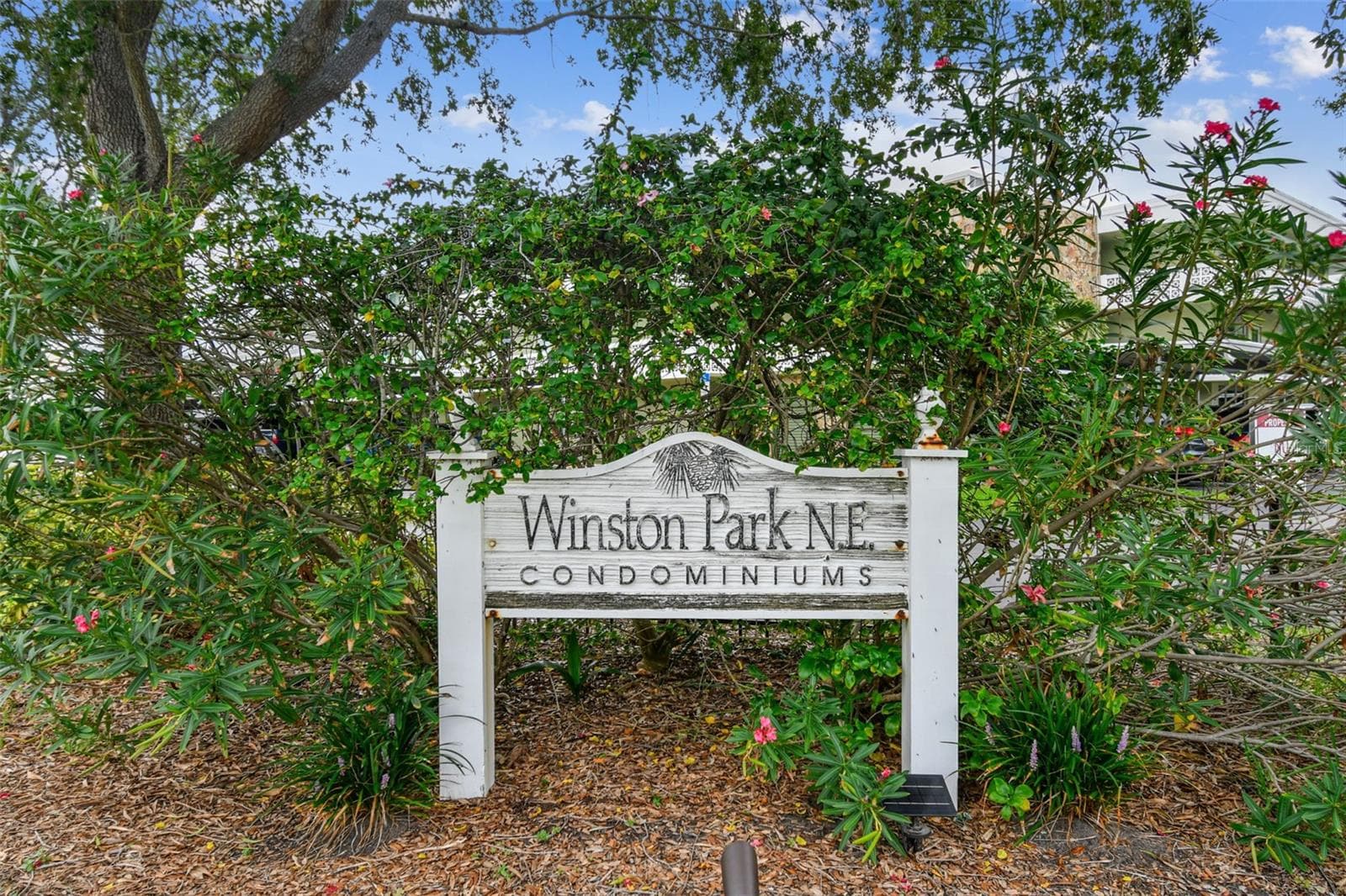 Condominium at 5095 BAY ST NE #114, ST PETERSBURG, photo 3 of 38