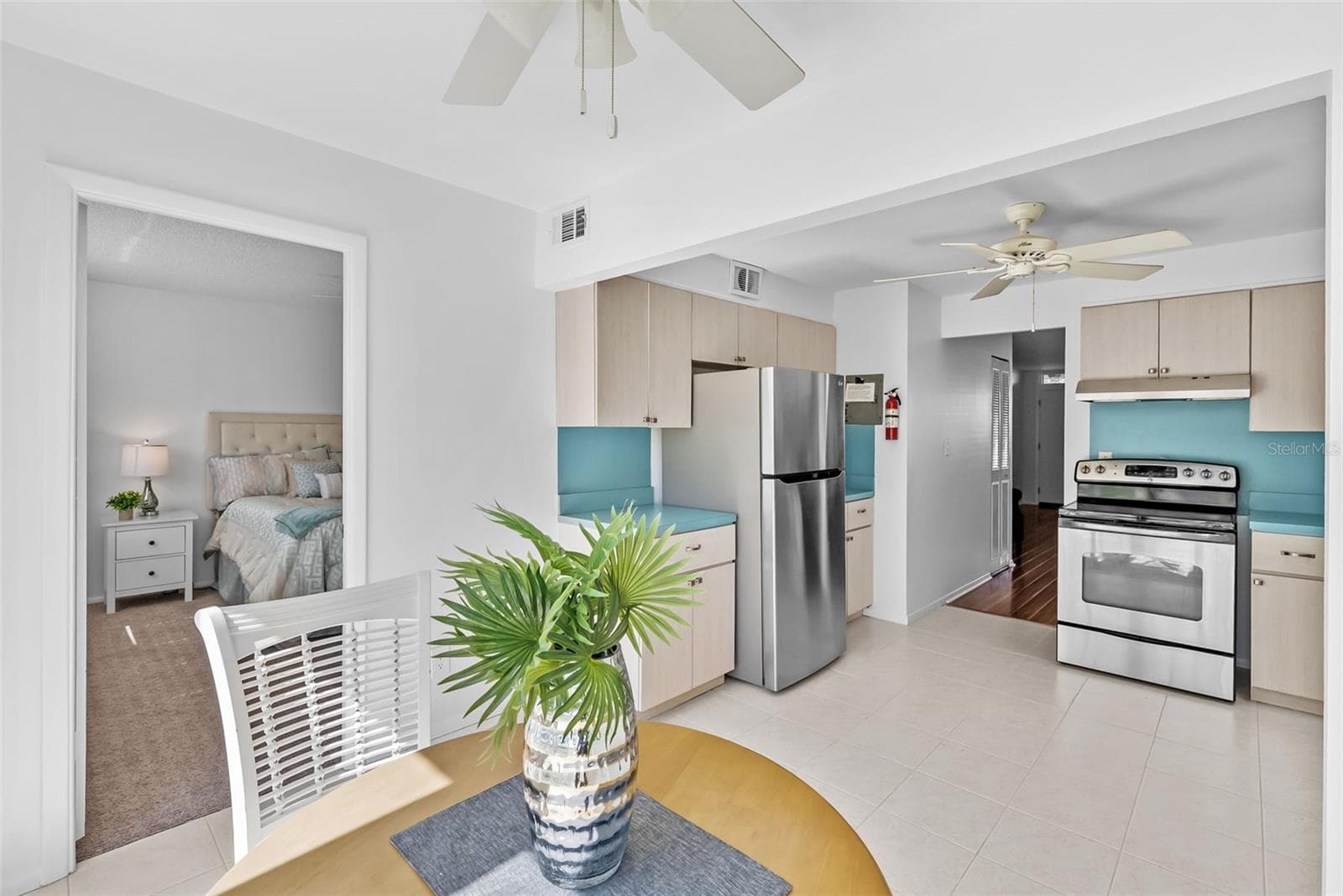 Condominium at 5095 BAY ST NE #114, ST PETERSBURG, photo 15 of 38