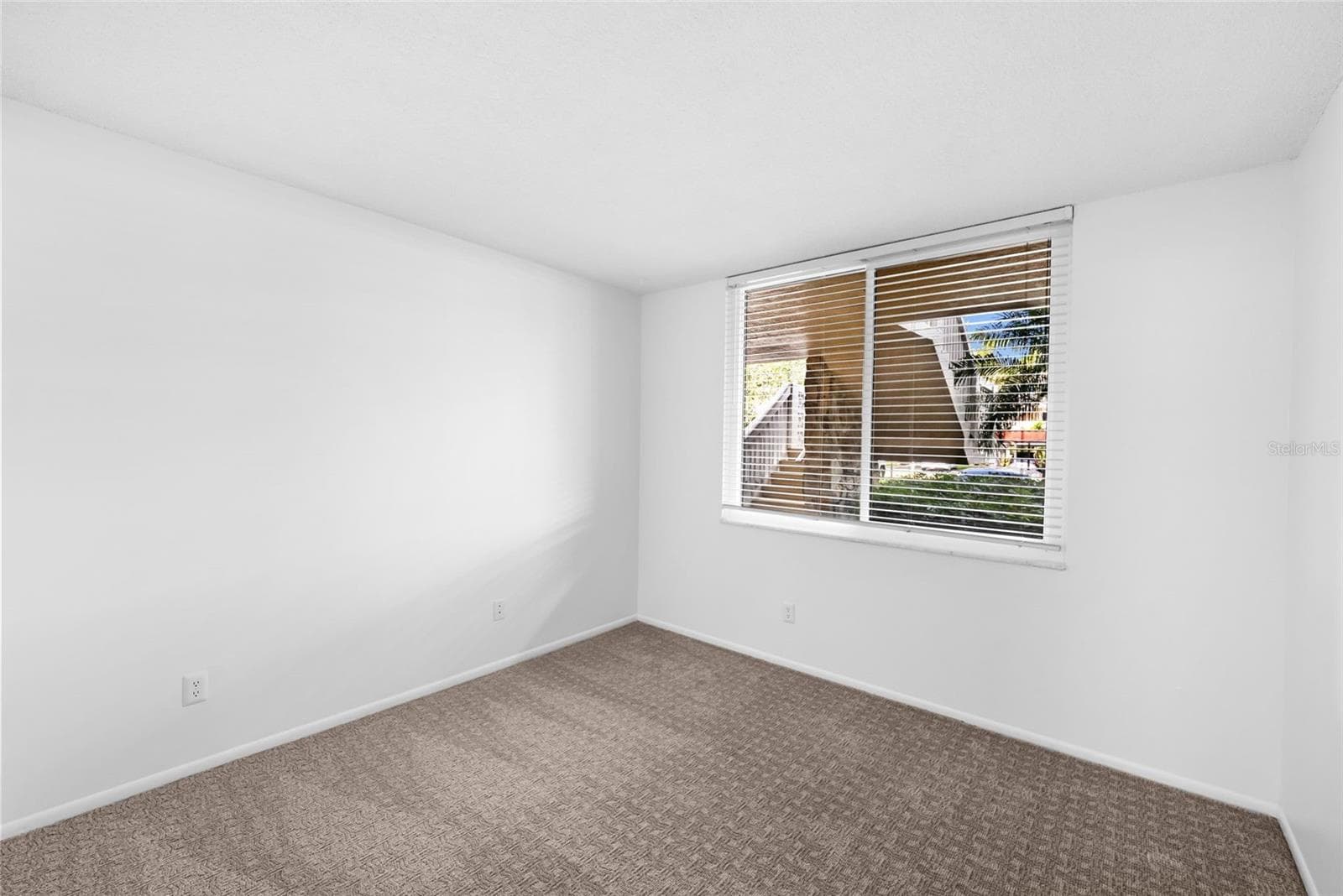 Condominium at 5095 BAY ST NE #114, ST PETERSBURG, photo 22 of 38