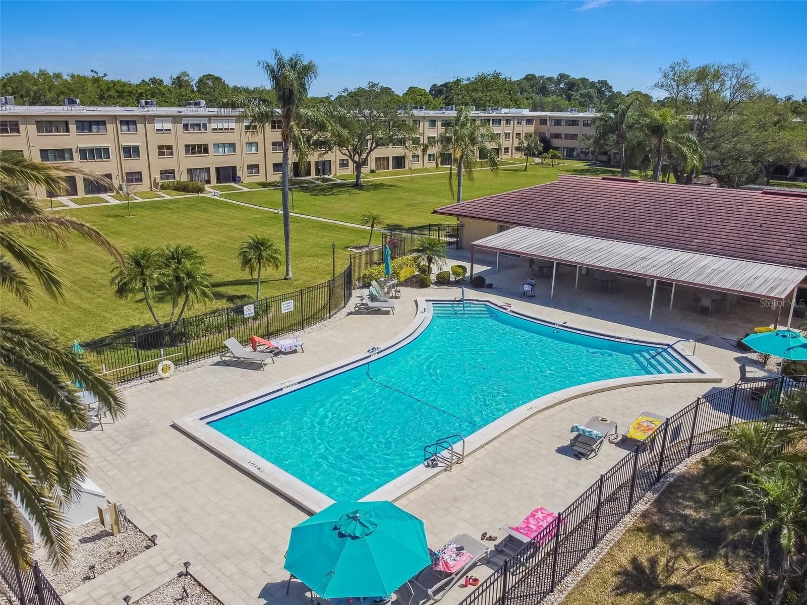 Condominium at 5095 BAY ST NE #114, ST PETERSBURG, photo 33 of 38
