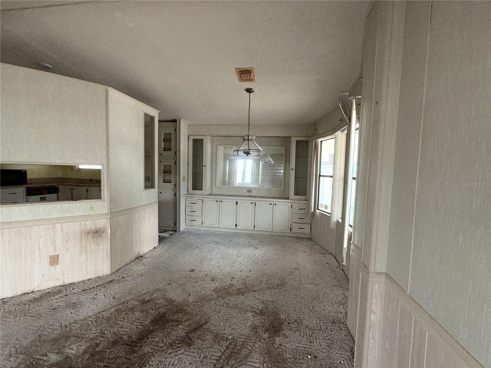 Manufactured Home at 35044 MCCULLOUGHS LEAP, ZEPHYRHILLS, photo 12 of 25