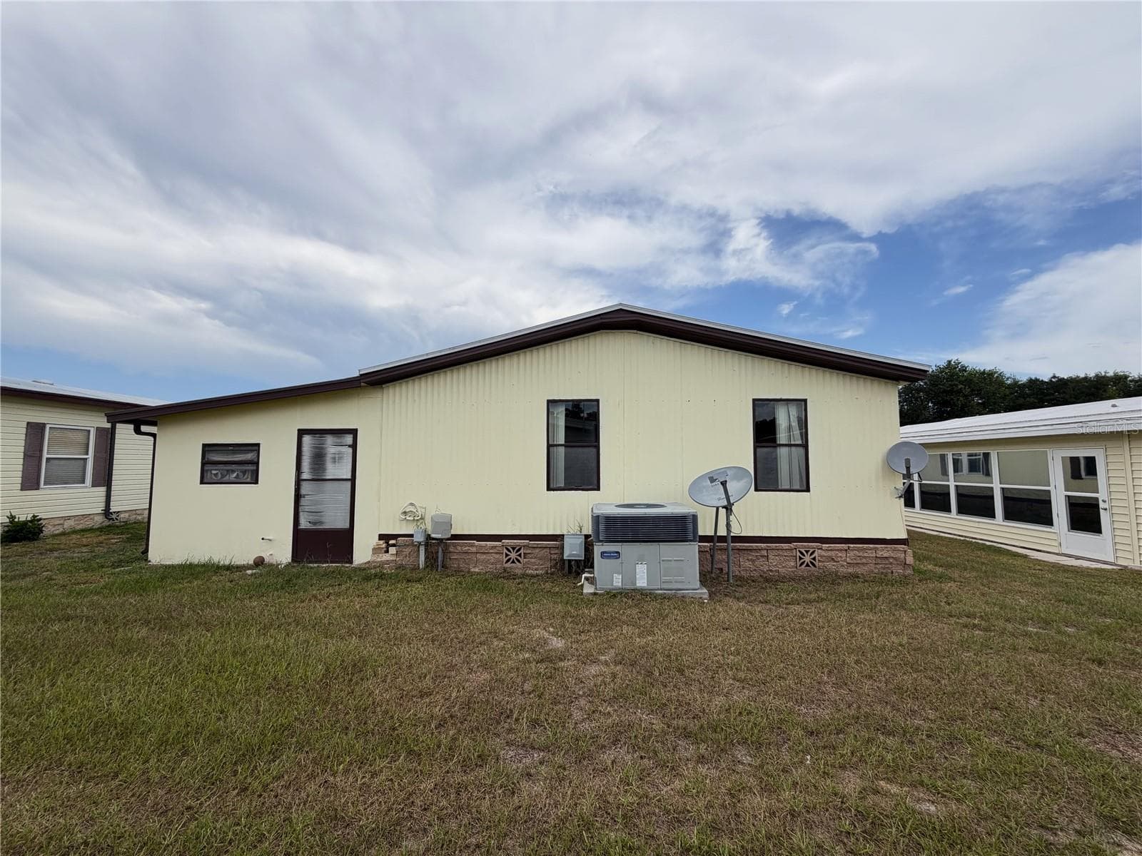 Manufactured Home at 35044 MCCULLOUGHS LEAP, ZEPHYRHILLS, photo 24 of 25