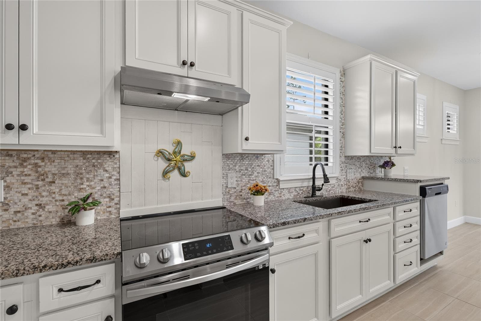 Single Family Residence at 2633 DAISY DR, NORTH PORT, photo 19 of 74