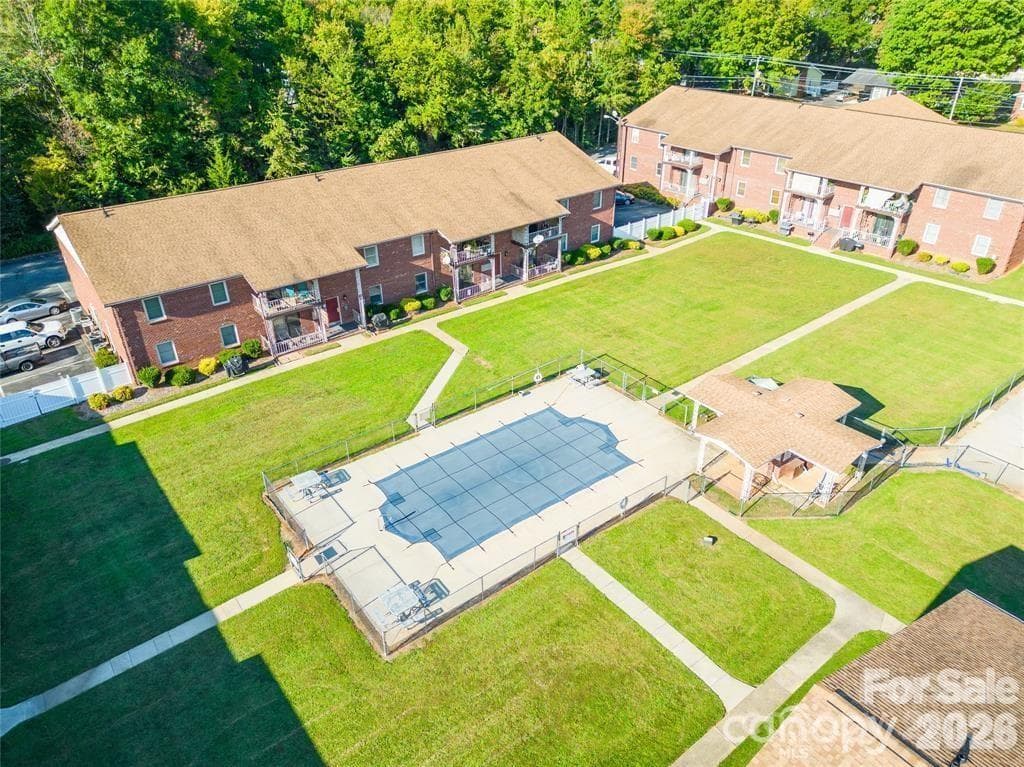 Condominium at Kannapolis, photo 2 of 32