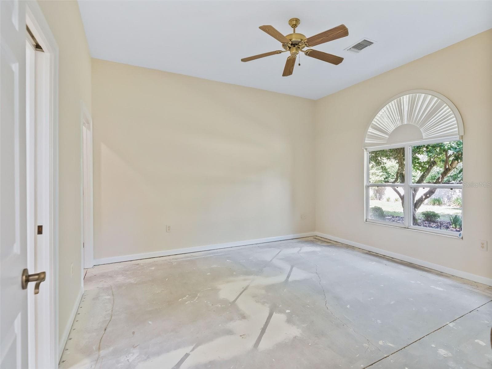 Primary bedroom - 1256 AVENIDA DE LAS CASAS, LADY LAKE