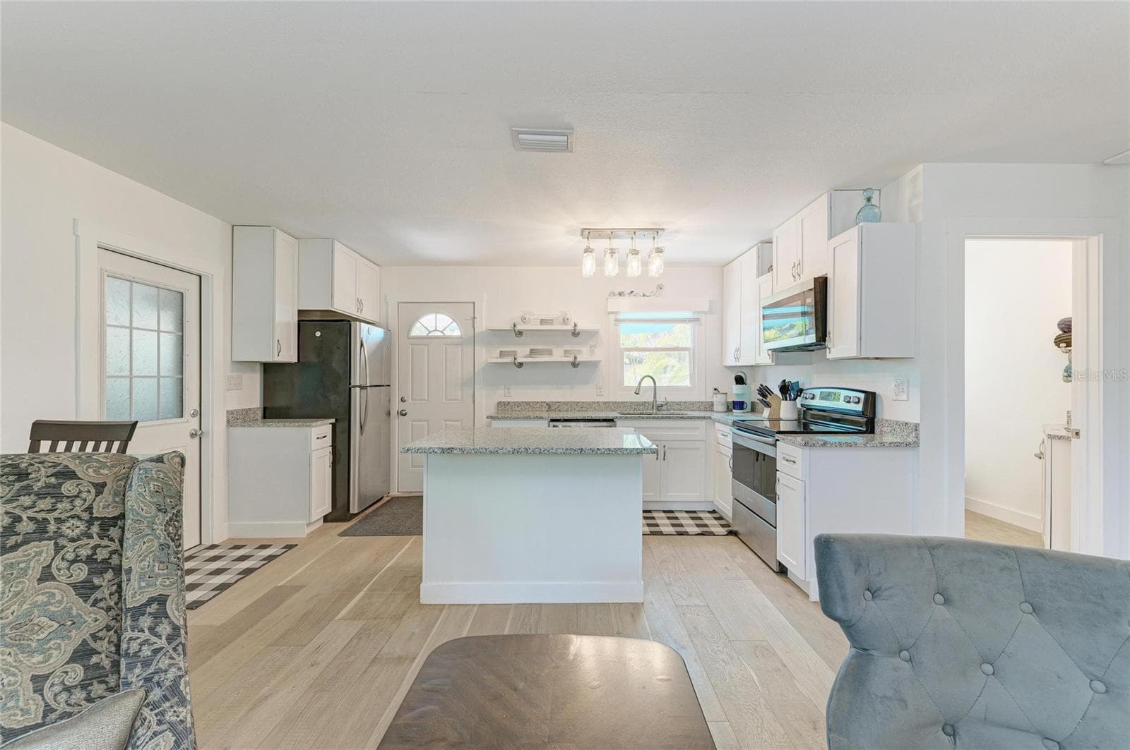 Single Family Residence at 901 OAK ST SW, RUSKIN, photo 20 of 63