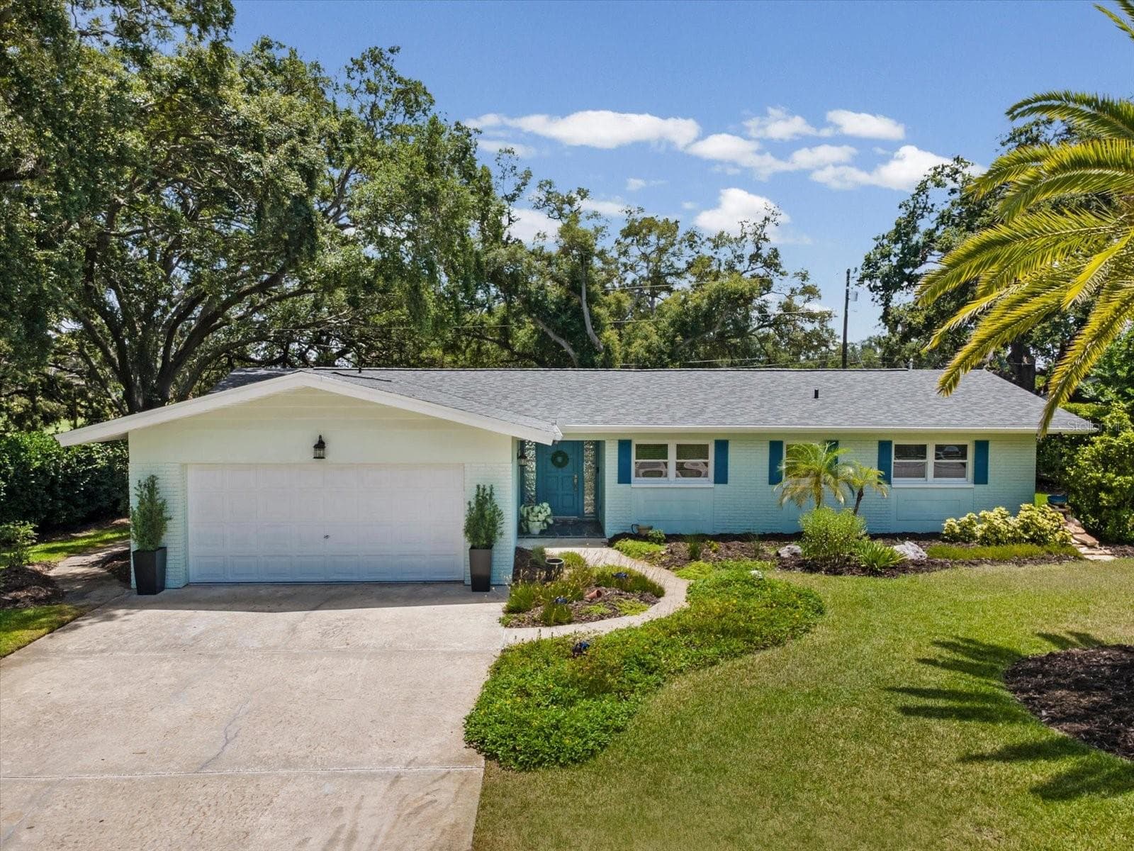 2285 WATROUS DR