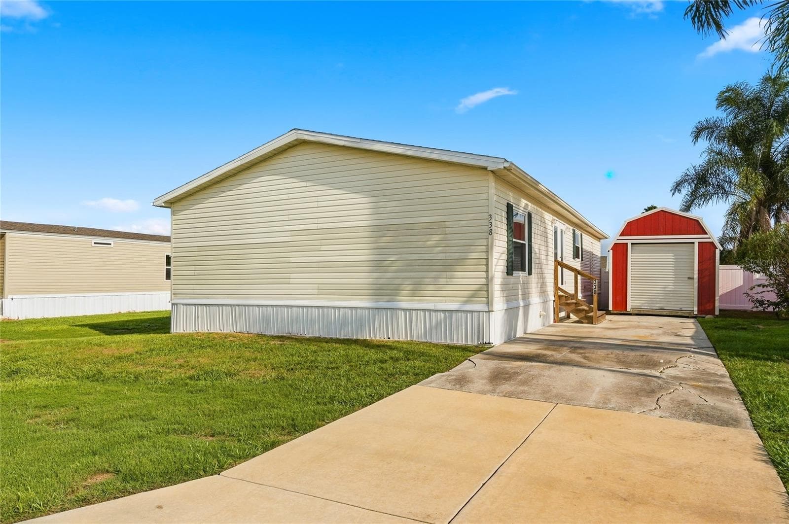 Manufactured Home at 338 1ST AVE N, LAKE WALES, photo 3 of 60