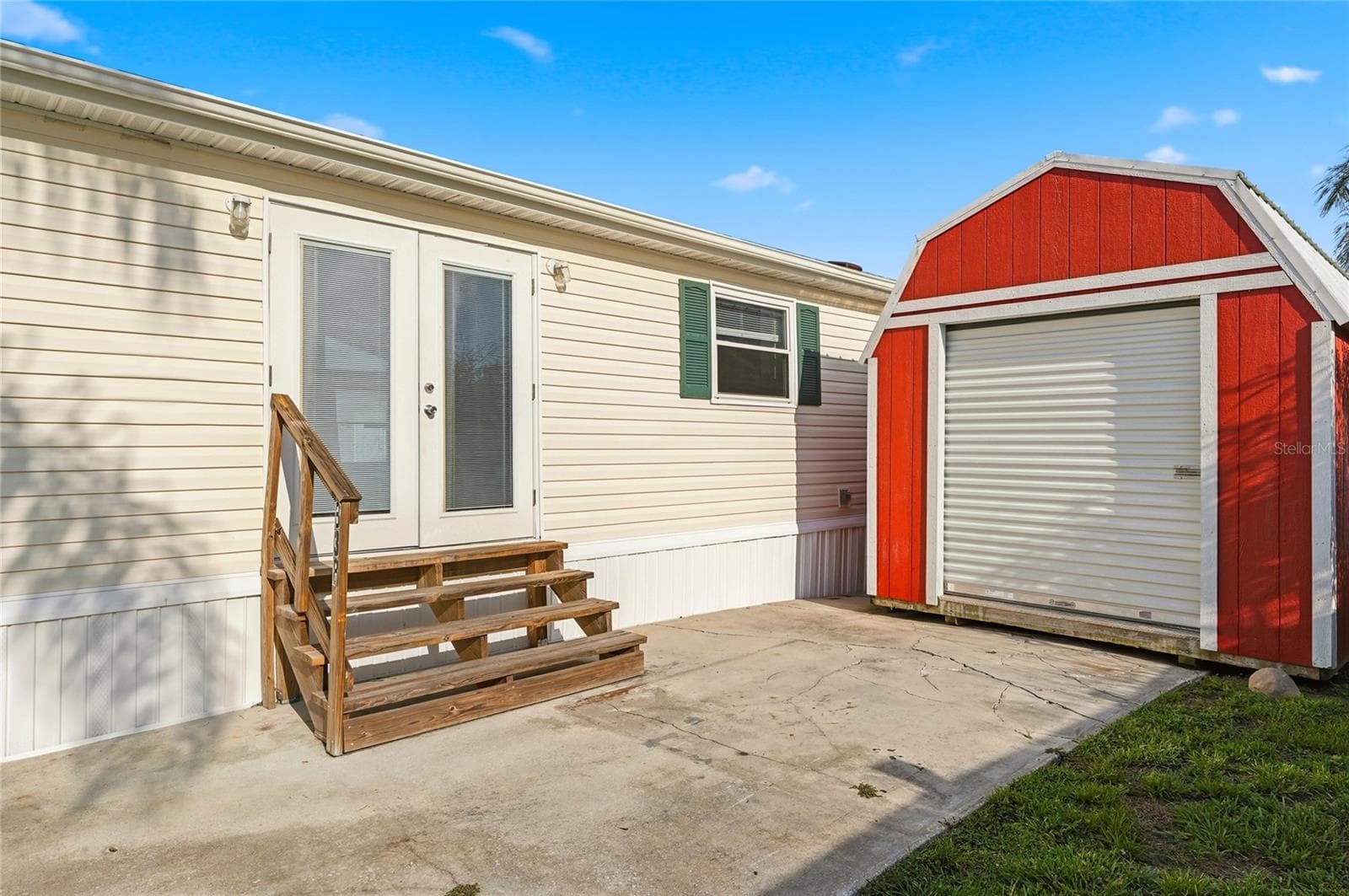 Manufactured Home at 338 1ST AVE N, LAKE WALES, photo 4 of 60