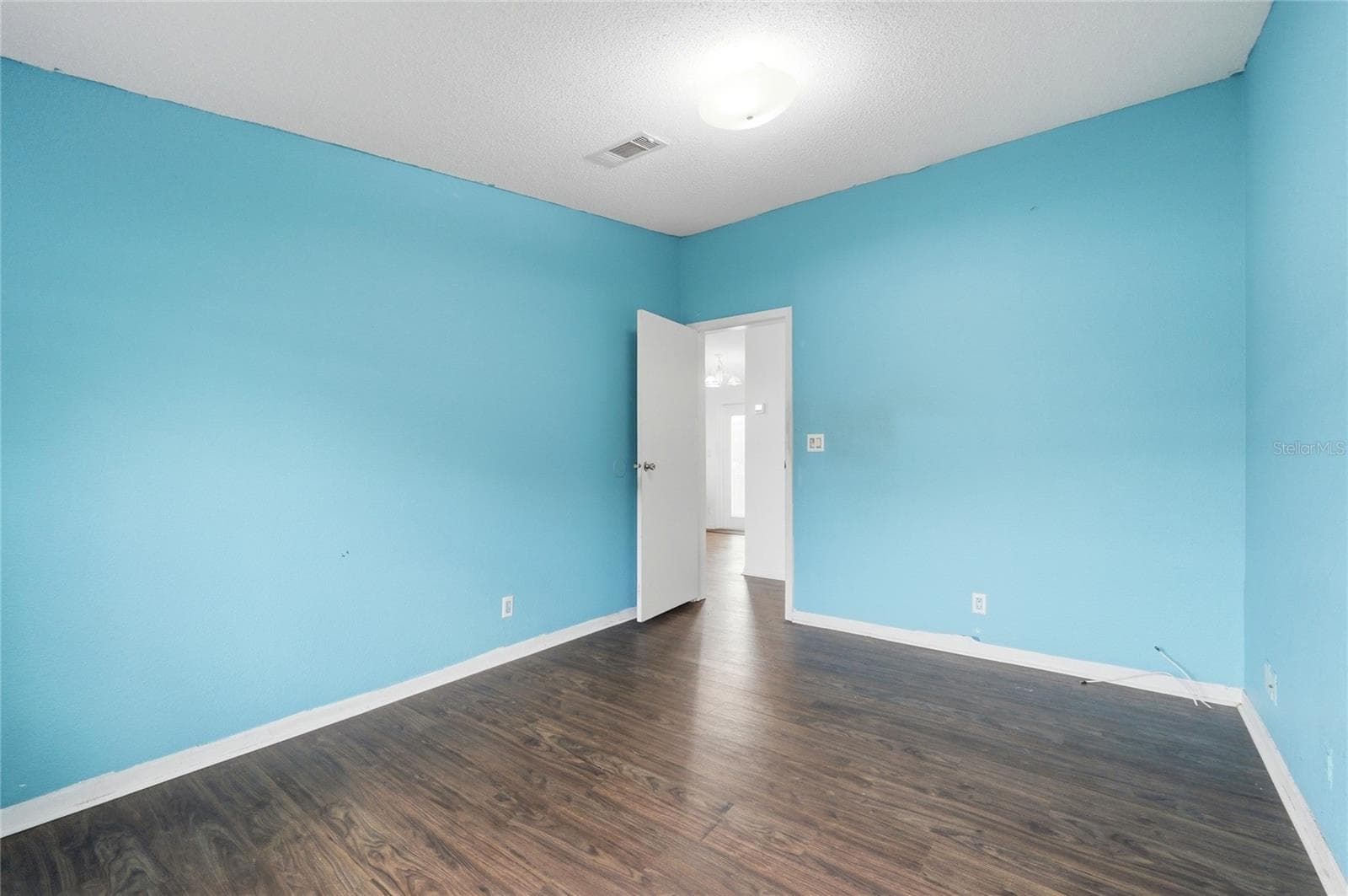 Manufactured Home at 338 1ST AVE N, LAKE WALES, photo 35 of 60