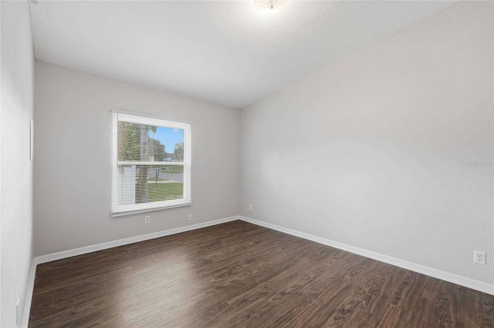 Manufactured Home at 338 1ST AVE N, LAKE WALES, photo 39 of 60