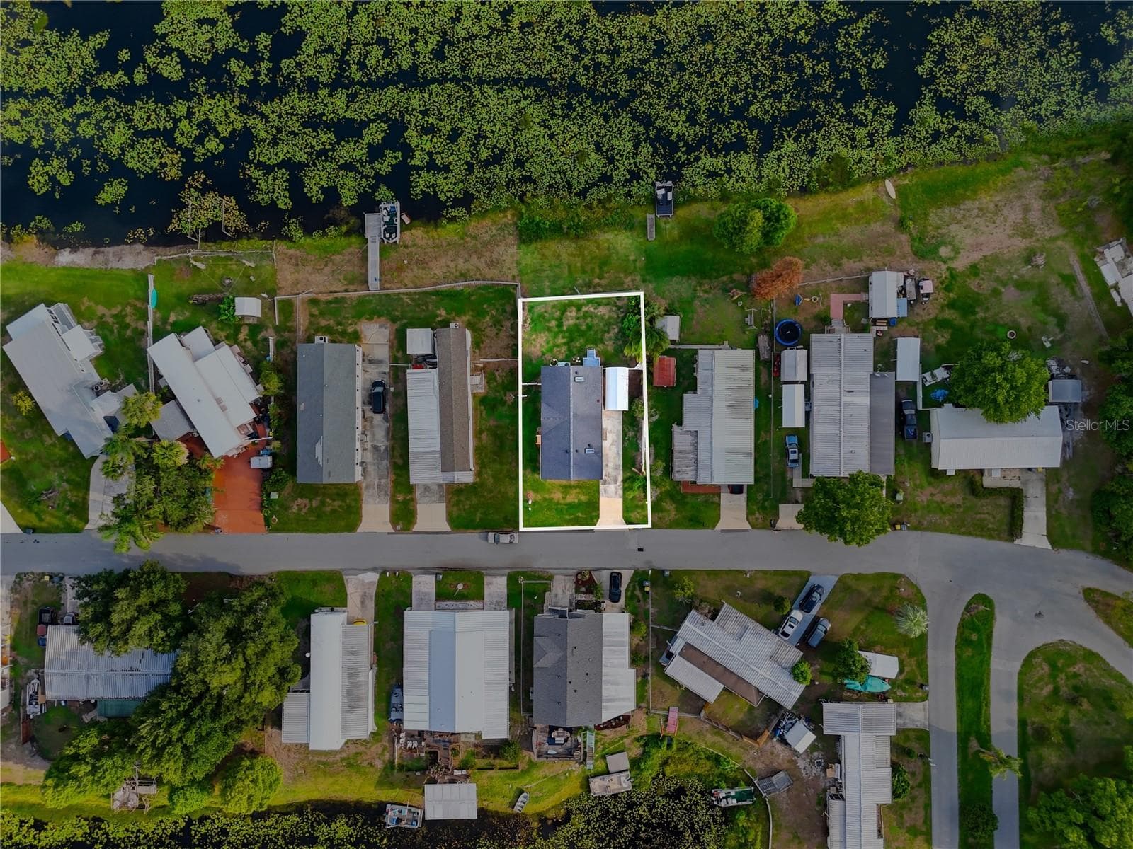 Manufactured Home at 338 1ST AVE N, LAKE WALES, photo 59 of 60