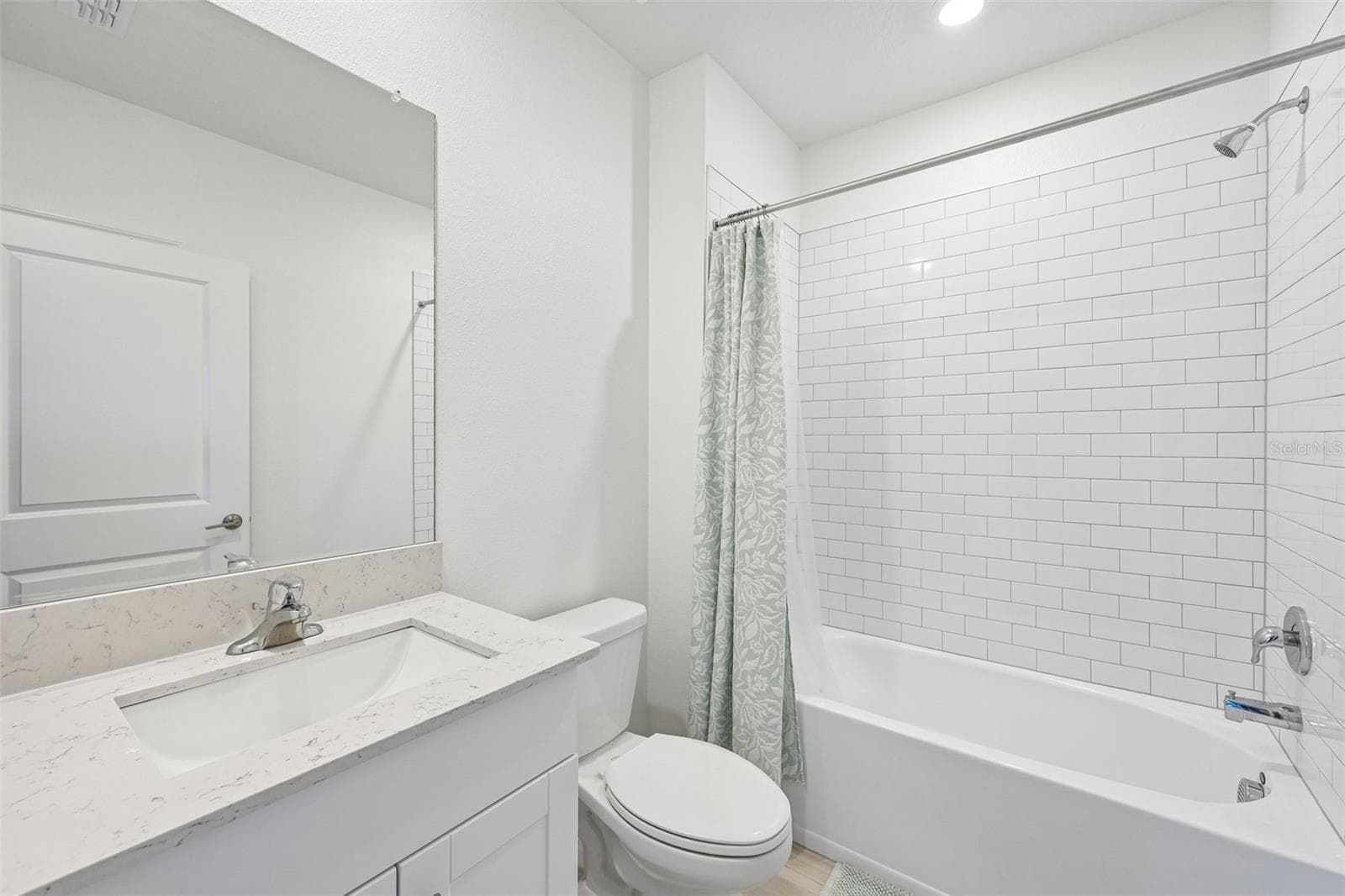 First Floor Bath - 8807 SUNSET PARK TRL, PARRISH