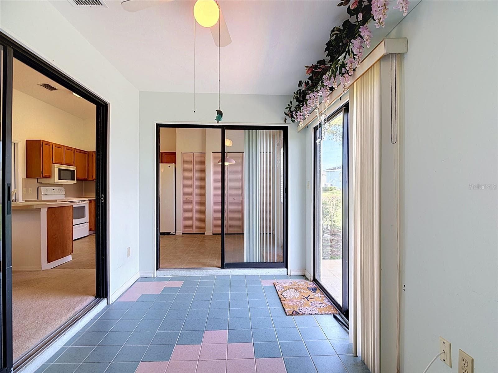 Single Family Residence at 6121 KITTIWAKE DR, LAKELAND, photo 22 of 50