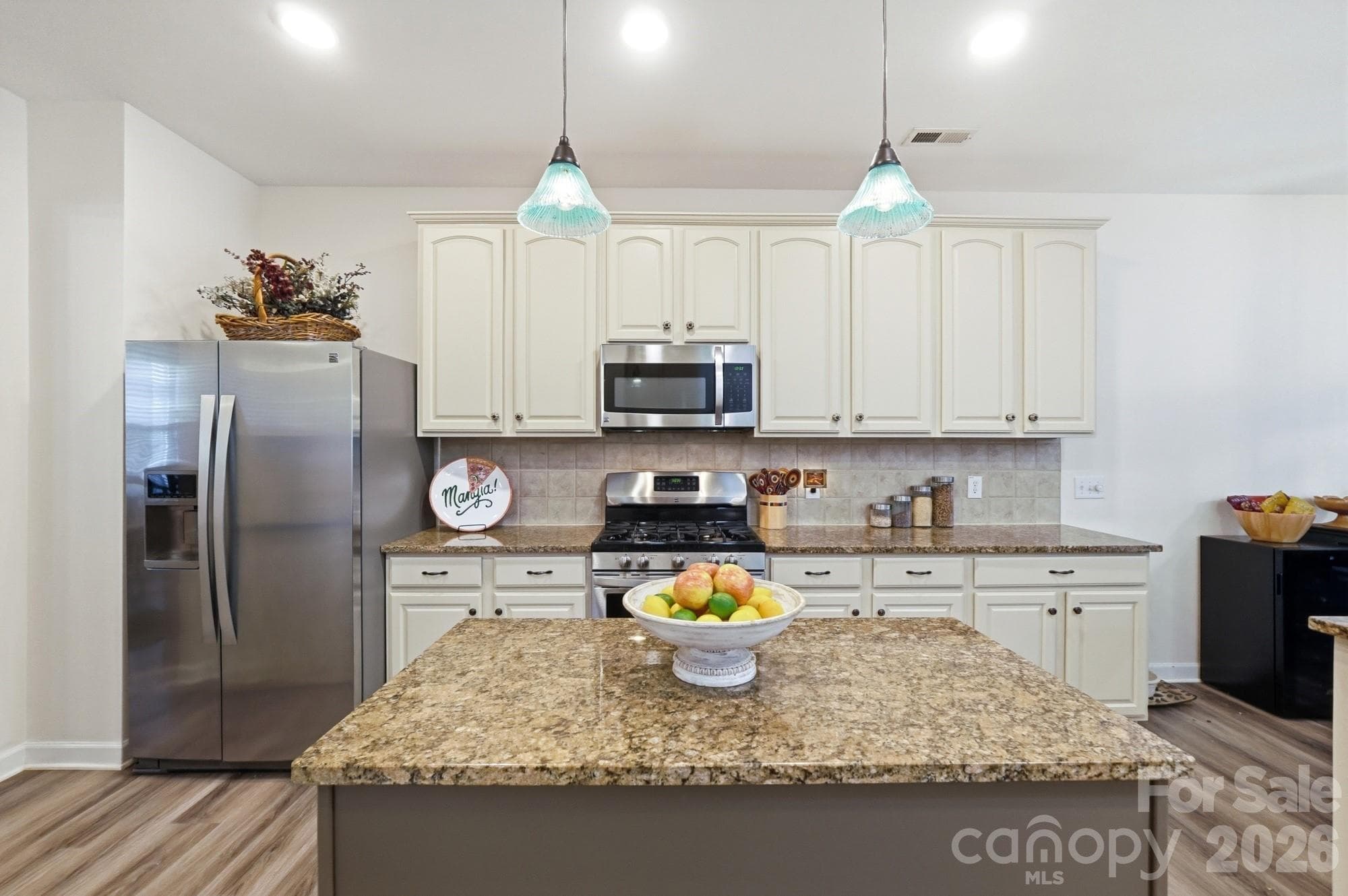 Single Family Residence at 1217 Brionne Court, Waxhaw, photo 13 of 48
