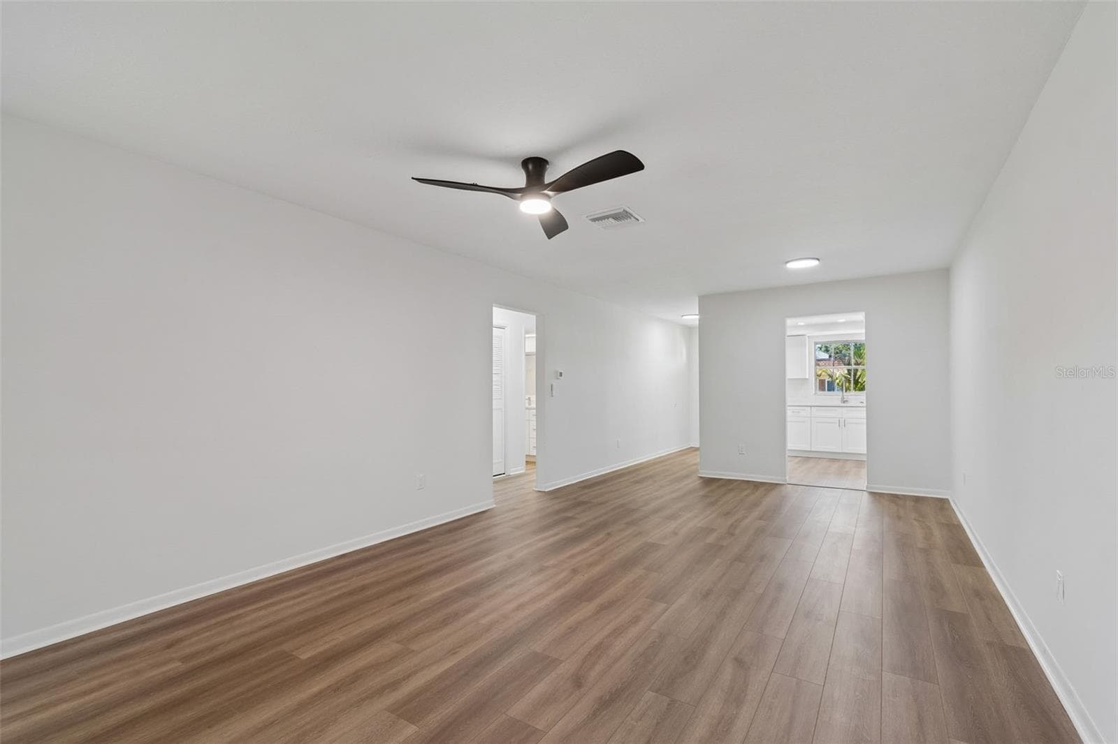 Villa at 1614 S LAKE AVE #2, CLEARWATER, photo 11 of 26