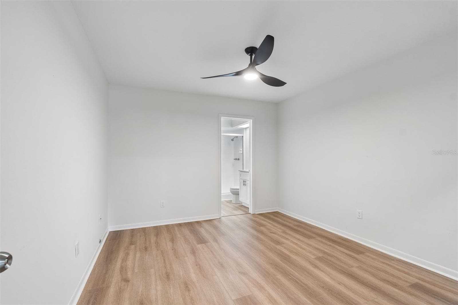 Villa at 1614 S LAKE AVE #2, CLEARWATER, photo 15 of 26