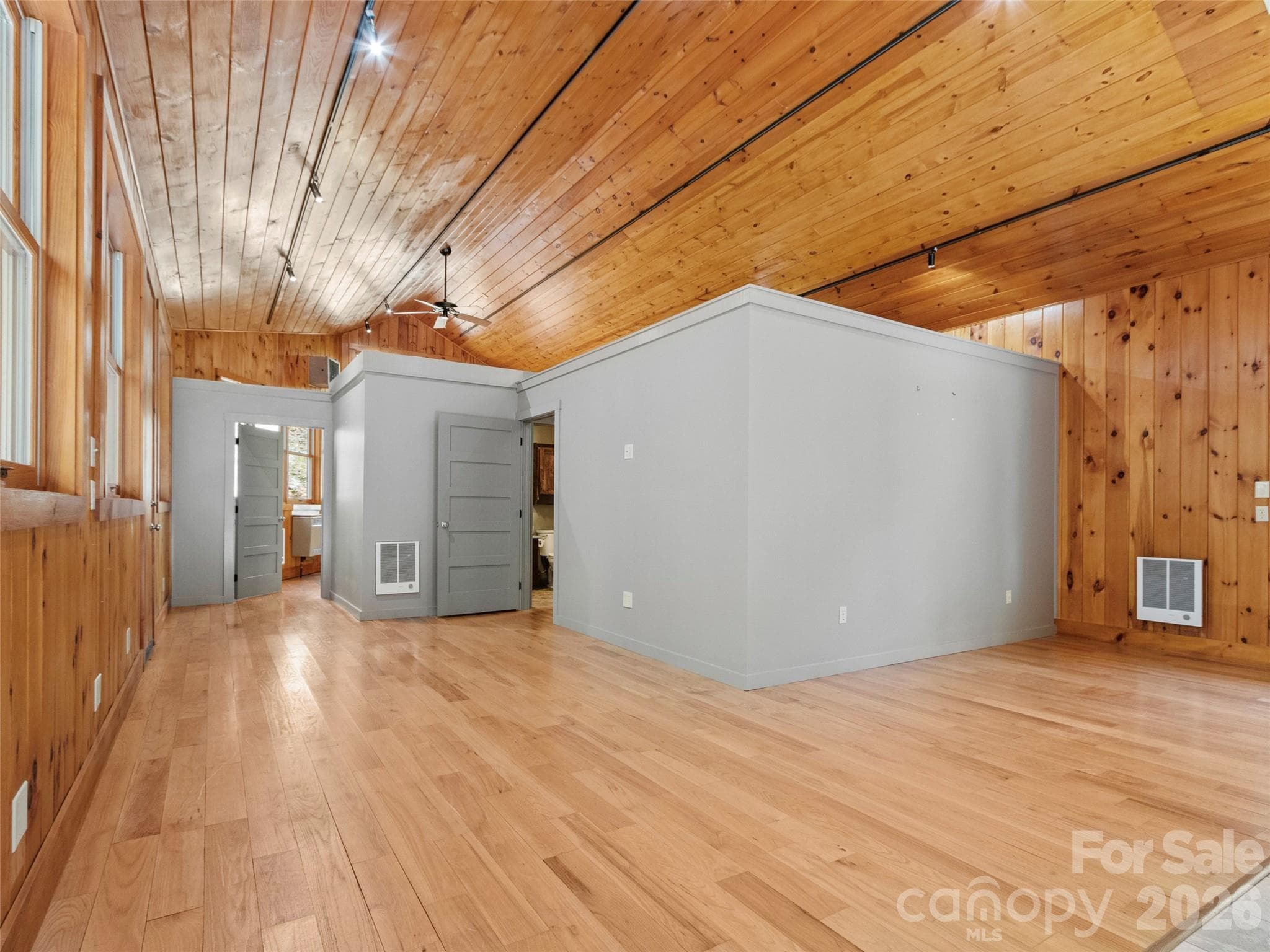 Guest house interior - 191 N Fork Road, Burnsville