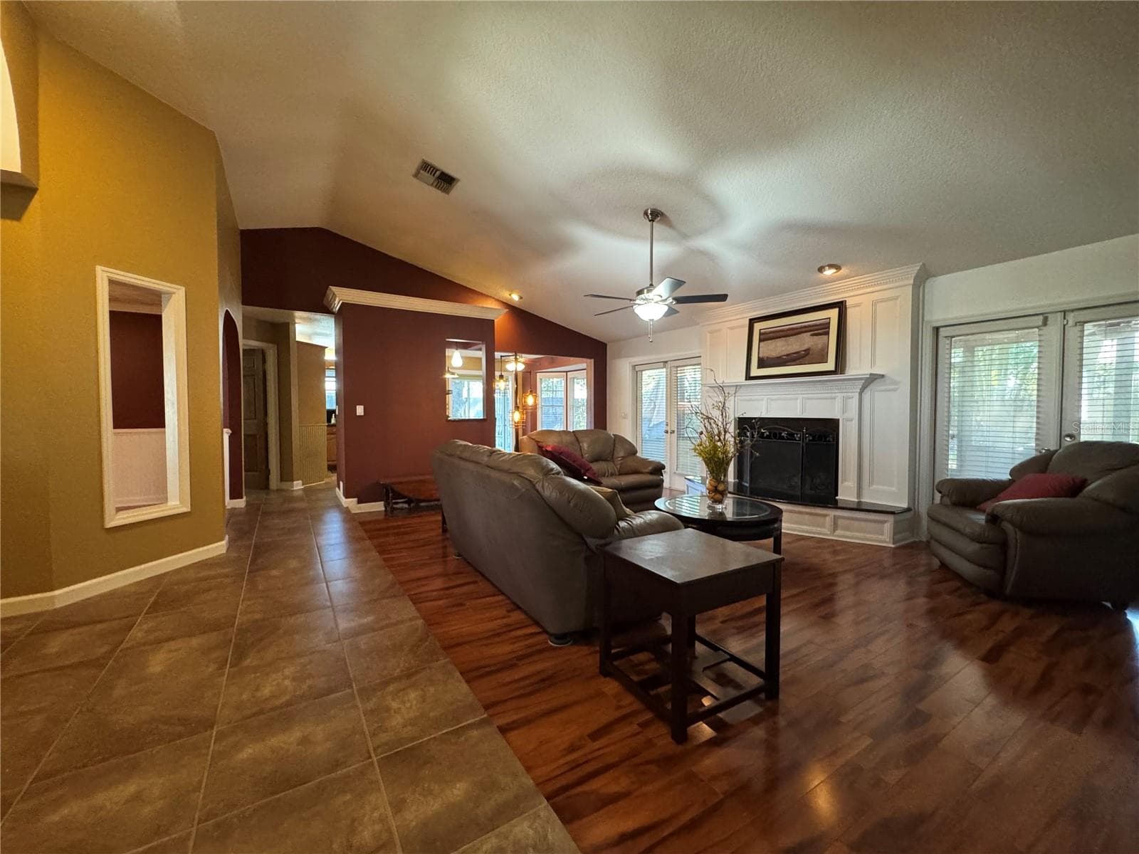 Single Family Residence at 915 HEATHERBROOK DR, AUBURNDALE, photo 10 of 43