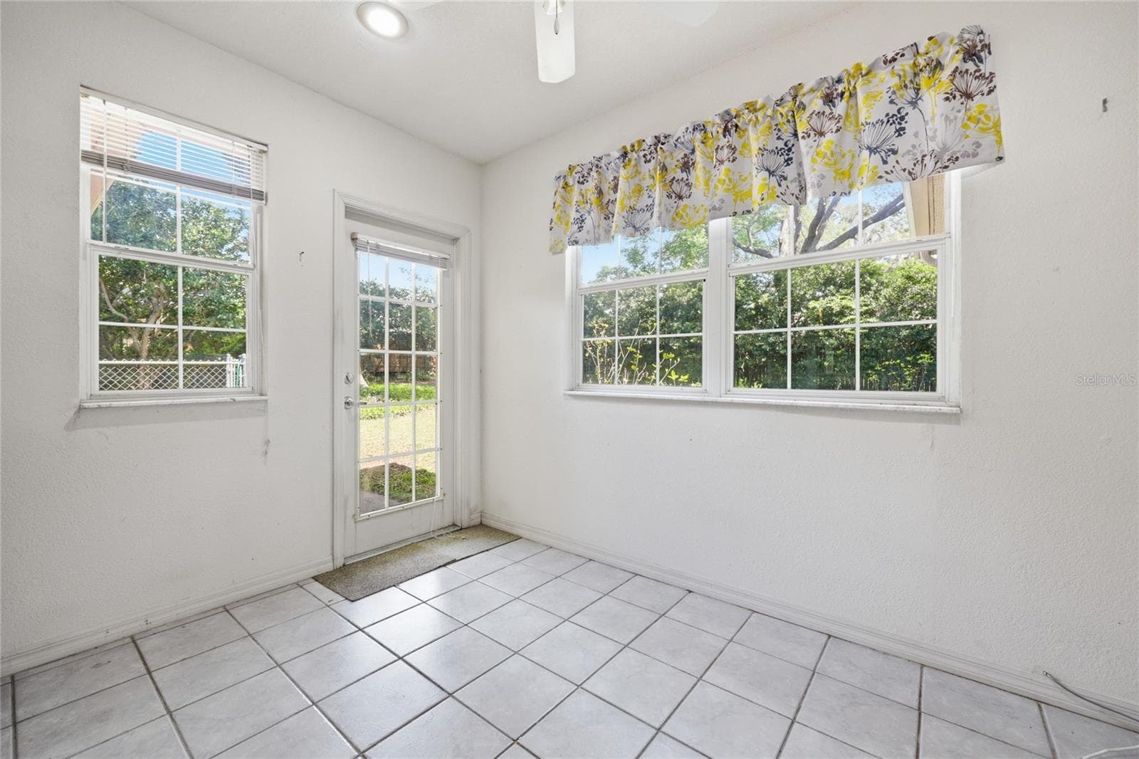 Single Family Residence at 25249 SW 18TH AVE, NEWBERRY, photo 12 of 61