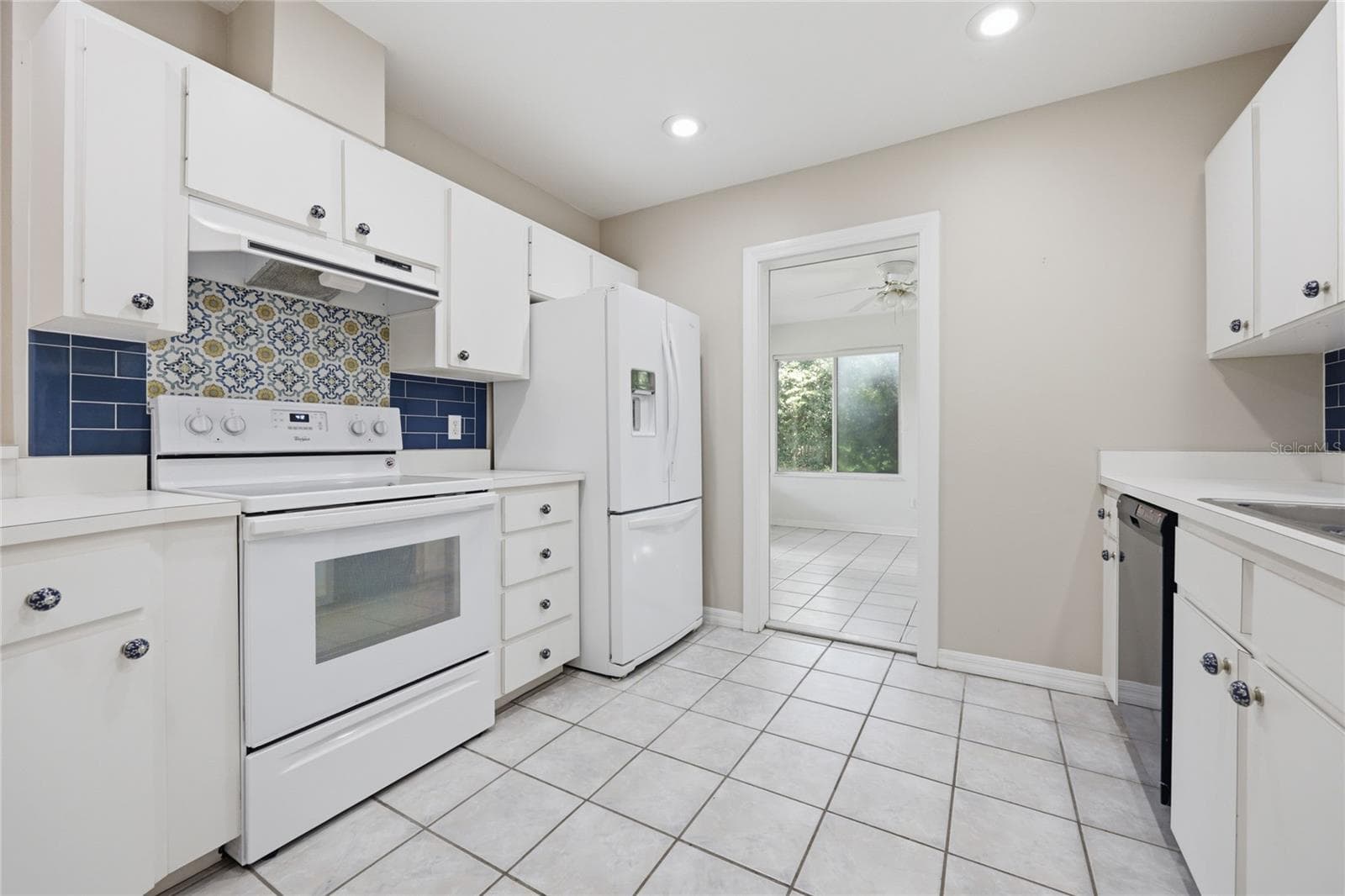 Single Family Residence at 25249 SW 18TH AVE, NEWBERRY, photo 17 of 61
