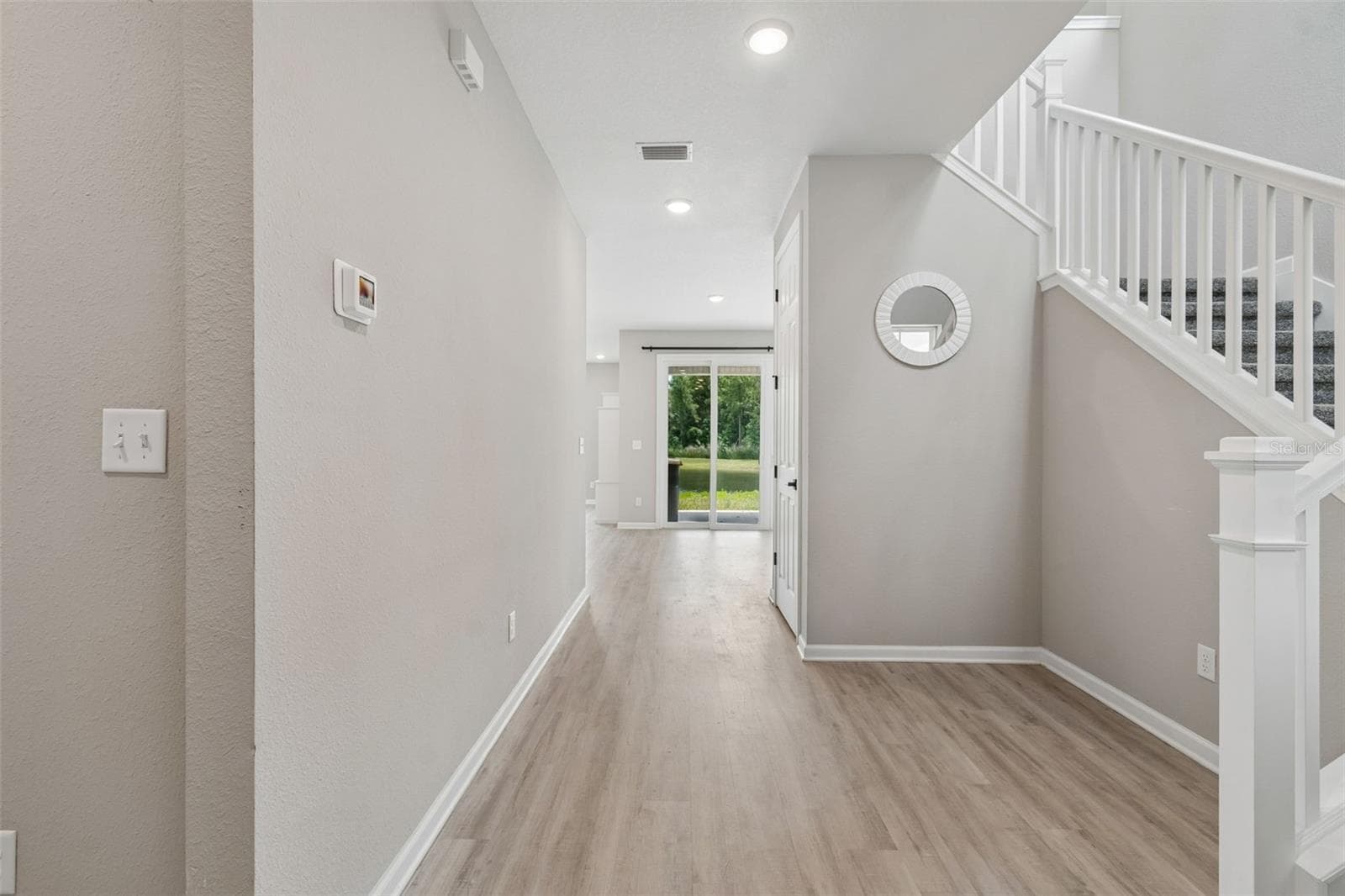 Single Family Residence at 8268 MARIETTA STILL DR, JACKSONVILLE, photo 5 of 19