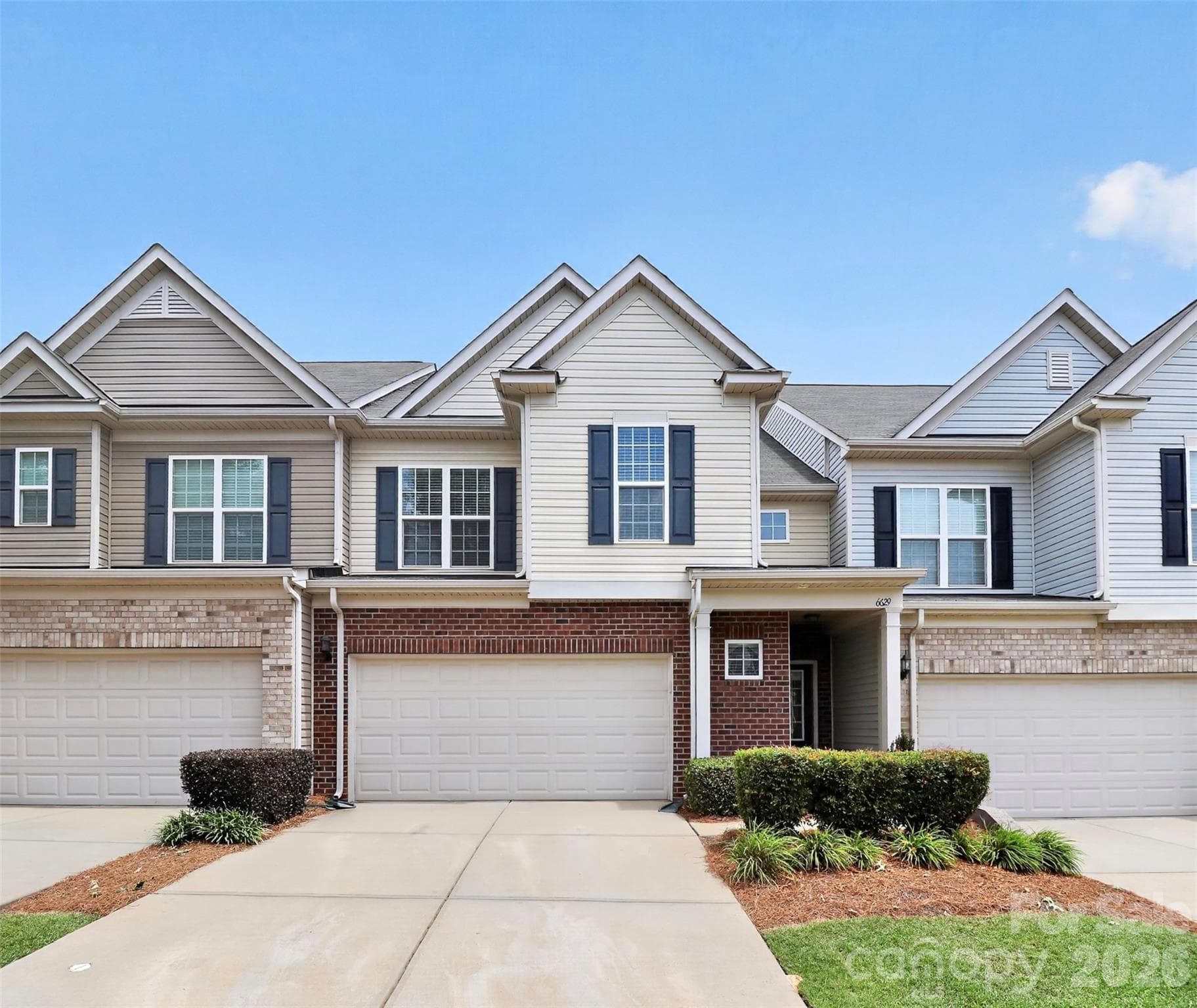 Townhouse at Charlotte, photo 2 of 42